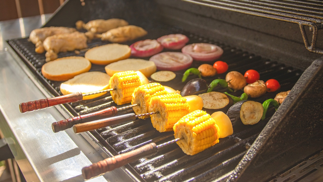 【楽天トラベルサマーSALE】★富士山を見ながらキャンプ飯！カレー×BBQ/二食付きプラン★