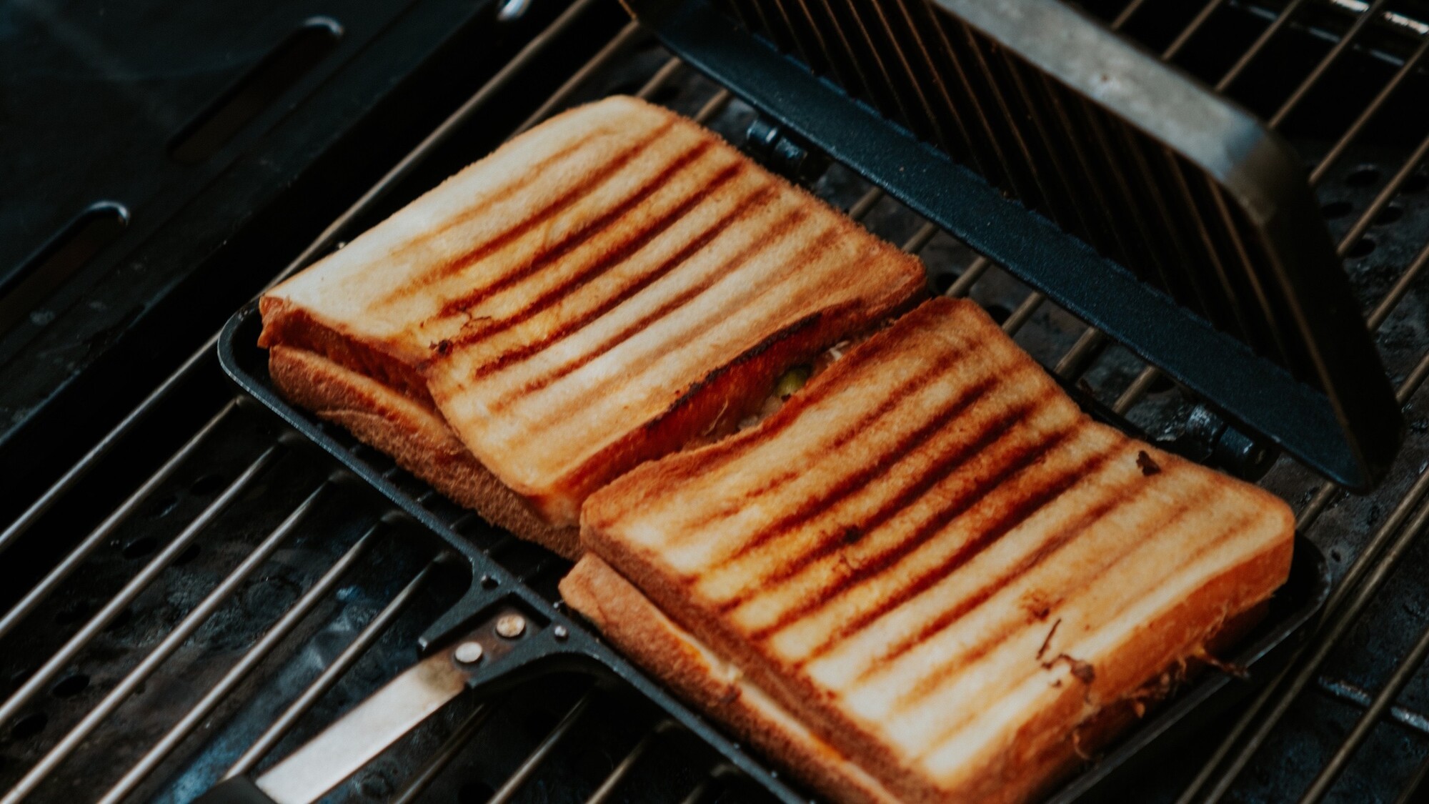 出来立てのホットサンド。