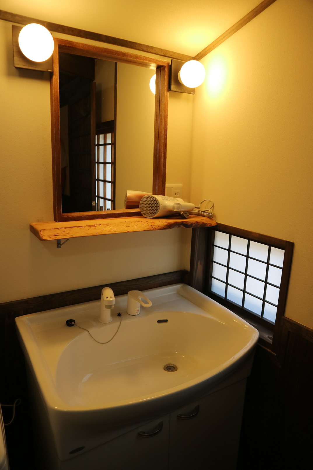 【部屋食】築147年の飛騨市で最も古い伝統建築を改修した一日一組限定のホテルです。