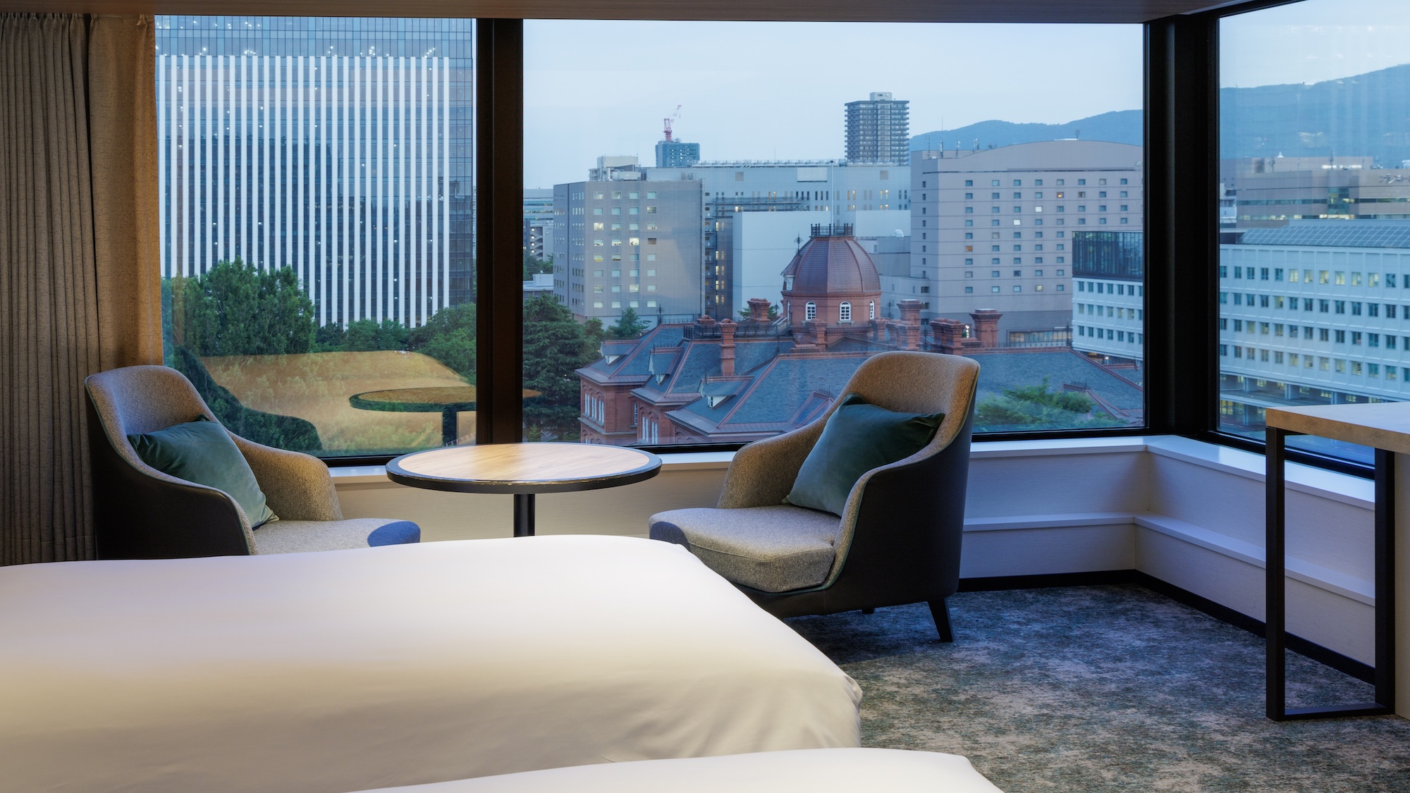 コーナーツイン（30㎡・禁煙・ベッド幅115㎝）