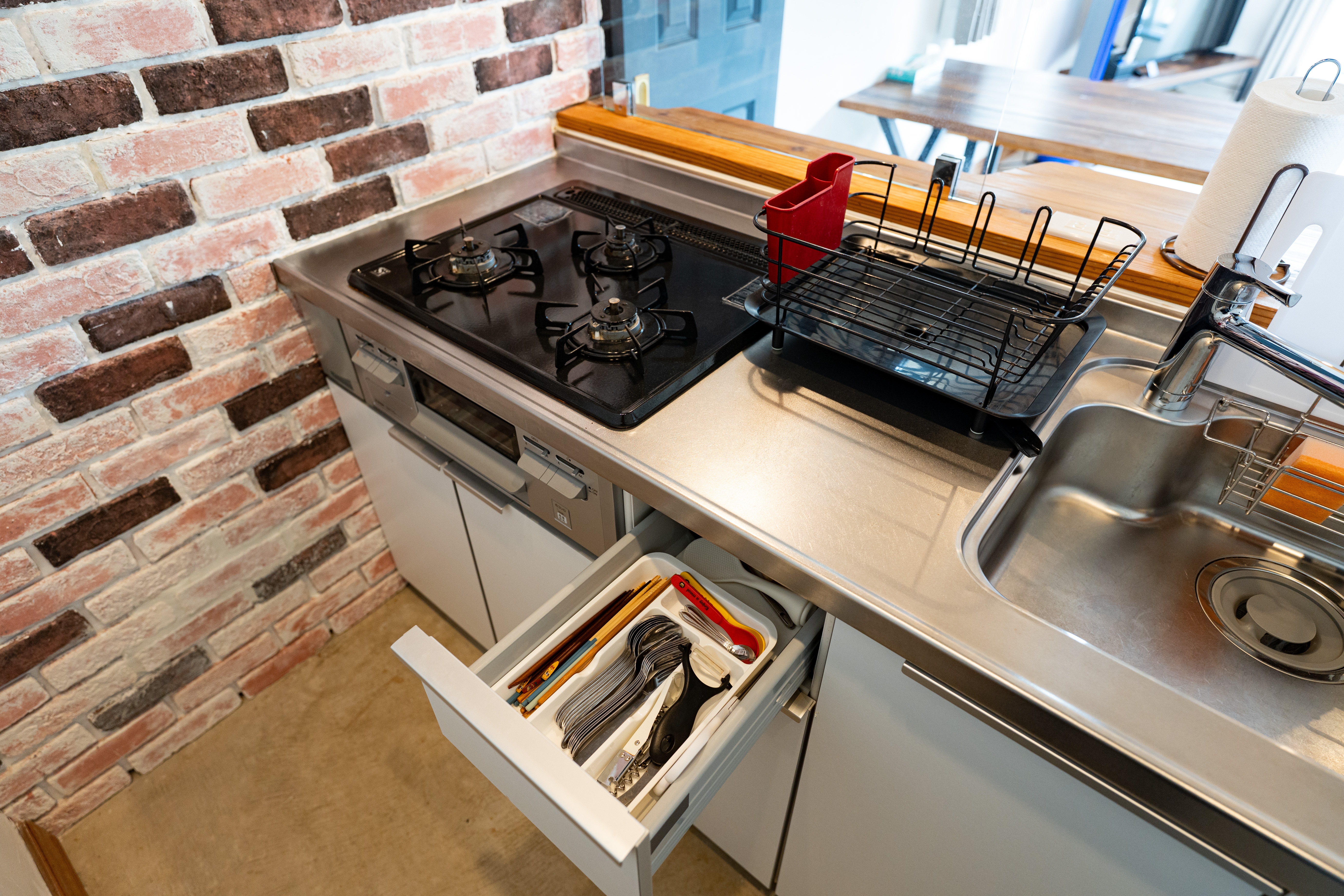 アカショウビン棟　キッチン