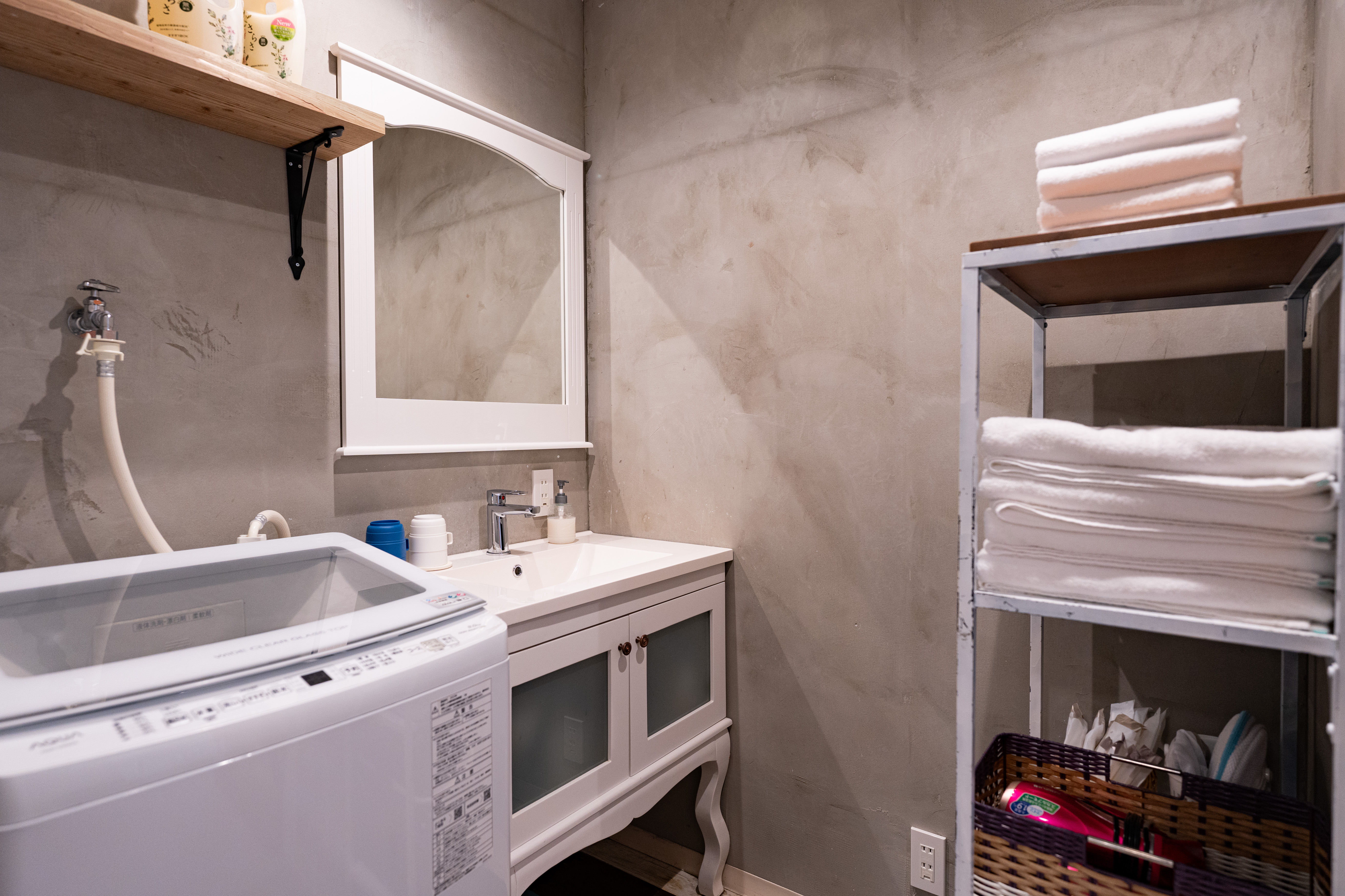 アカショウビン棟　洗面所