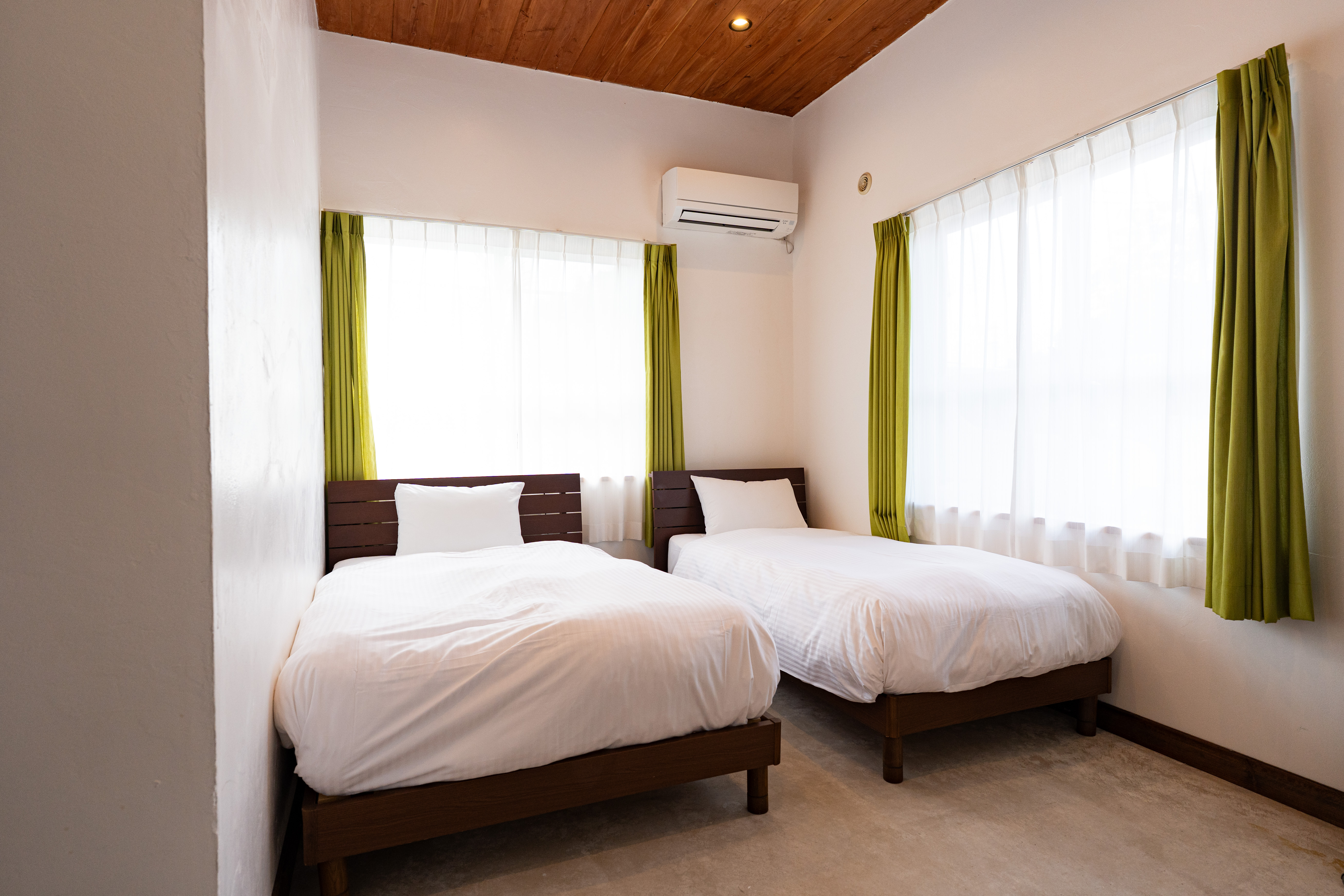 アカショウビン棟　寝室