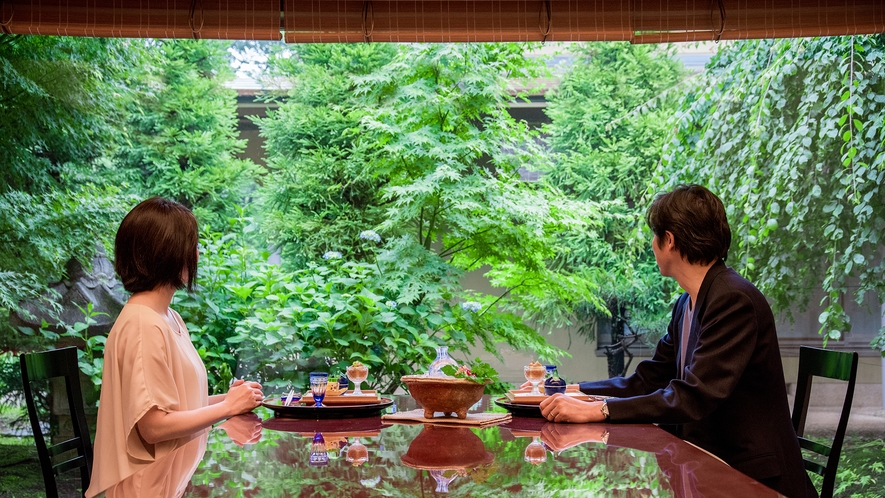 **【昭和の森　車屋（一例）】日本庭園を眺めながら、至福の会席料理を