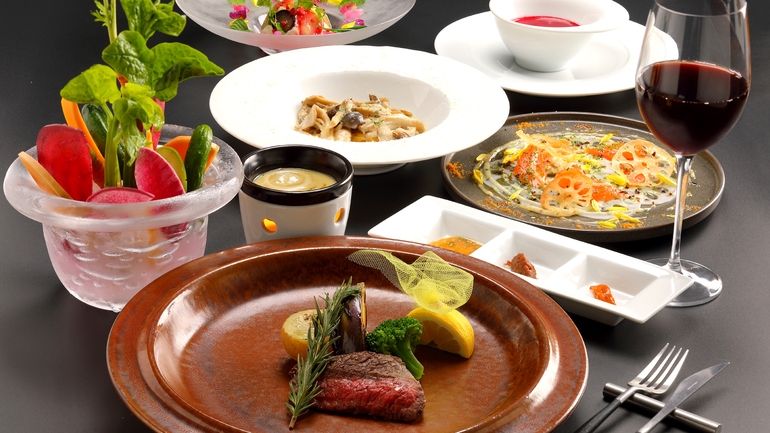 【夏限定！桃狩り＆桃食べ放題付き】夏野菜イタリアンフルコース×贅沢オールインクルーシブ