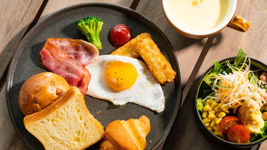 朝食には優雅な一日の始まりにふさわしいメニューをご用意