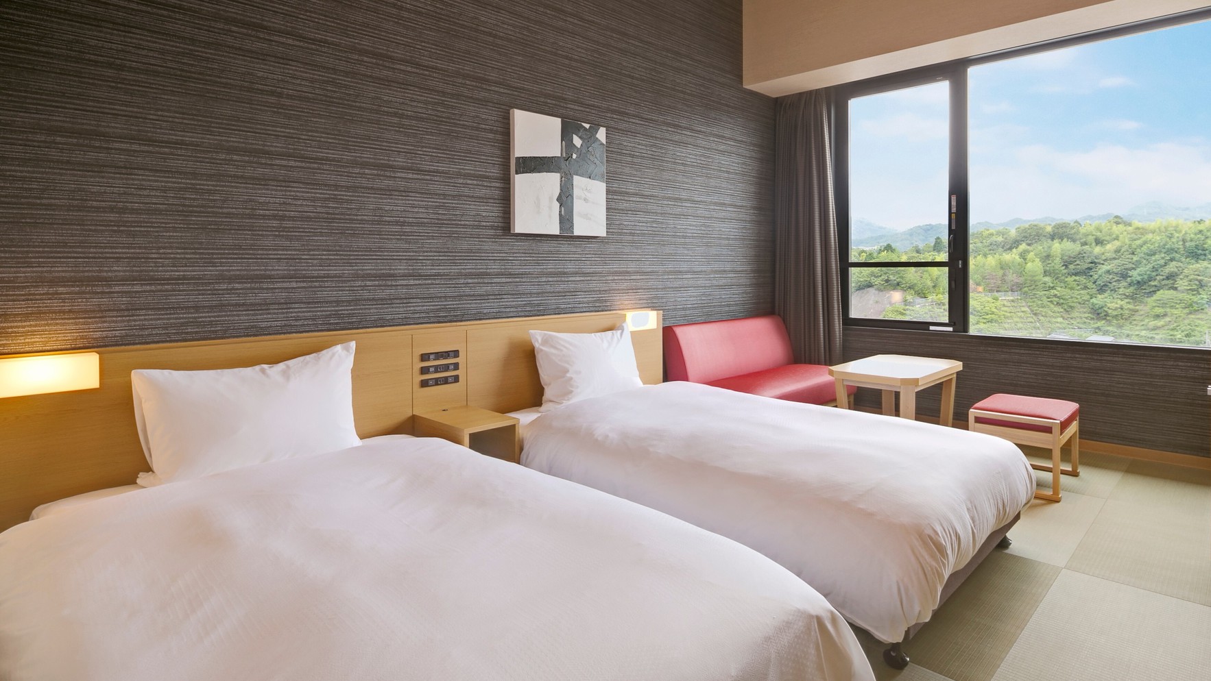 ＜客室＞ツイン◇禁煙【山側】（21.1～23.5㎡・ベッド幅110cm）