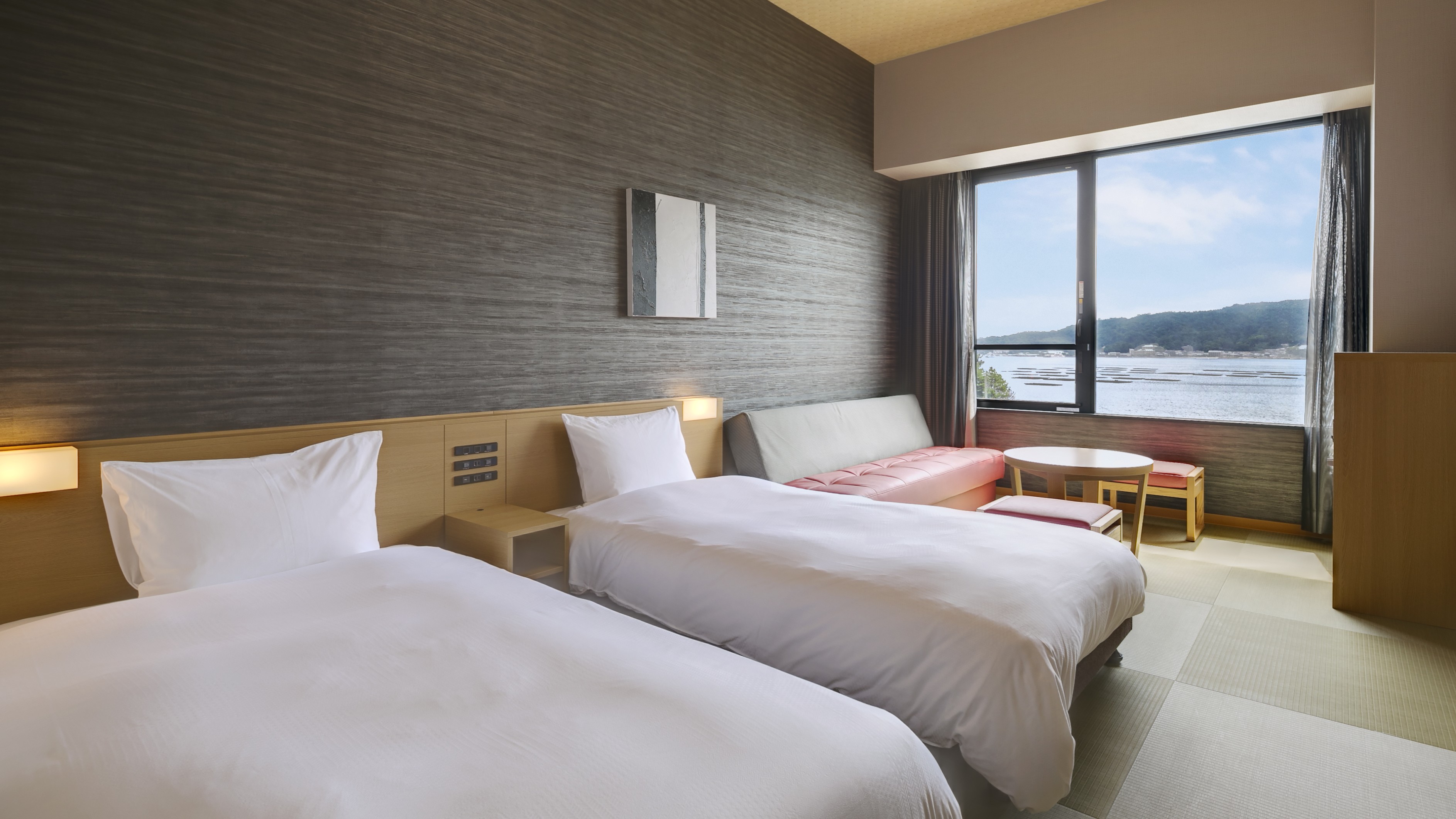 ＜客室＞スーペリアツイン◇禁煙【海側】セパレートバス（26～28㎡・ベッド幅110cm）