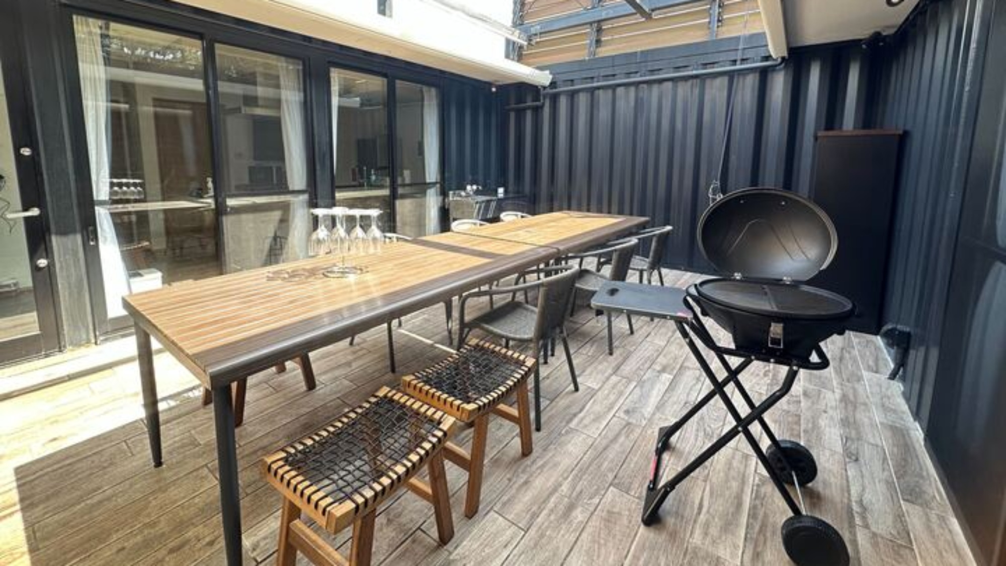 本格BBQグリルで美味しいひと時を！