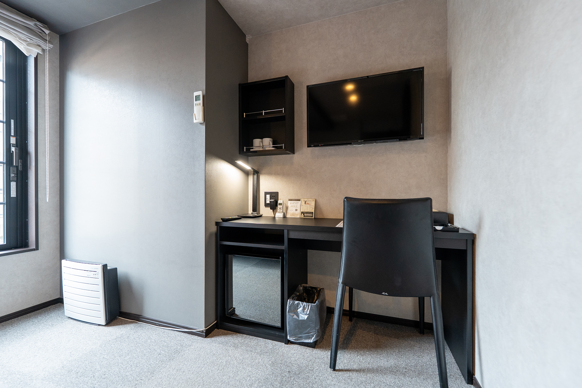 デスク(ツインルーム)