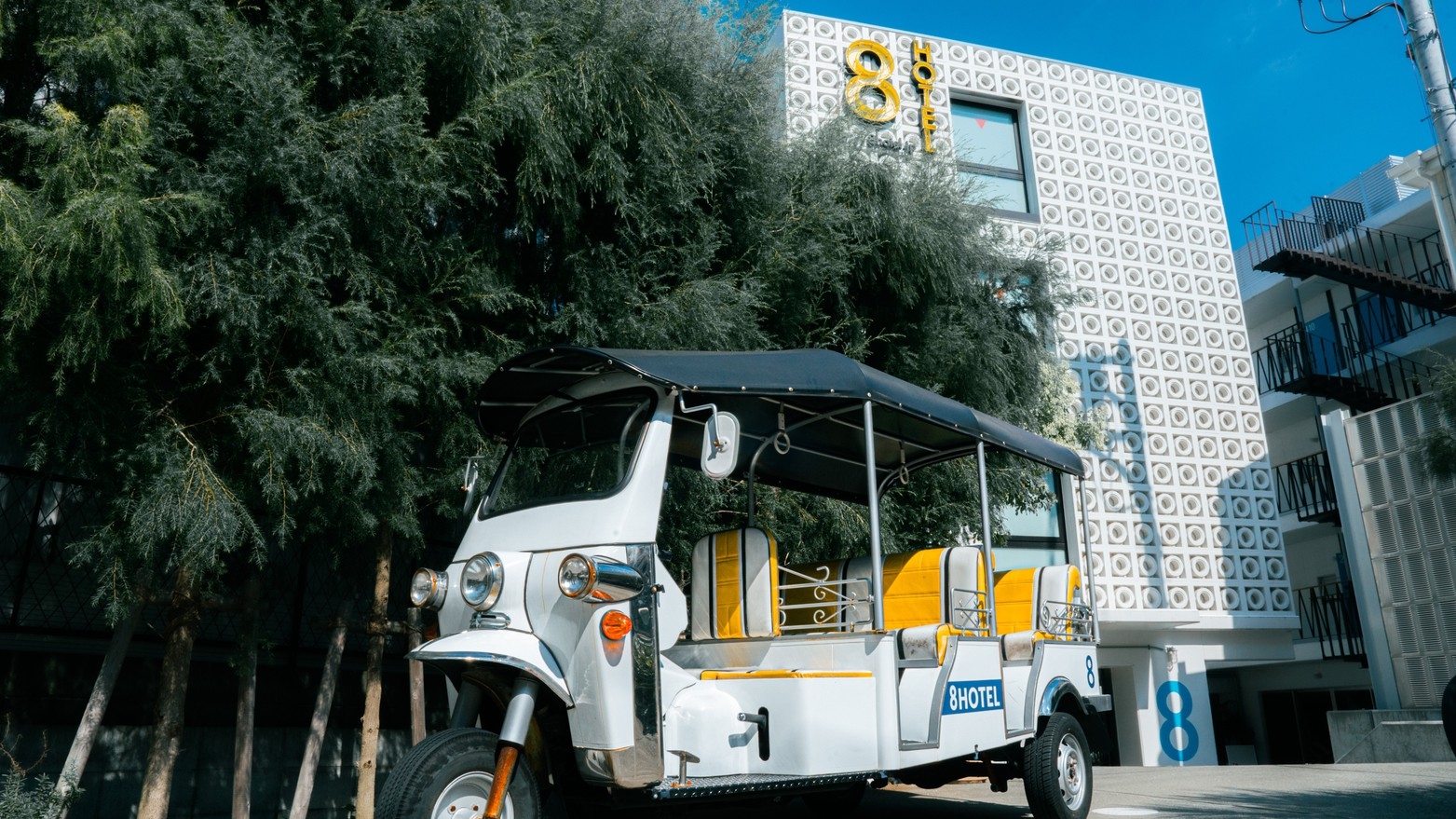 【小学生半額】ファミリー旅は8HOTELで！年中サウナ・水風呂代わりのプールを楽しめます。