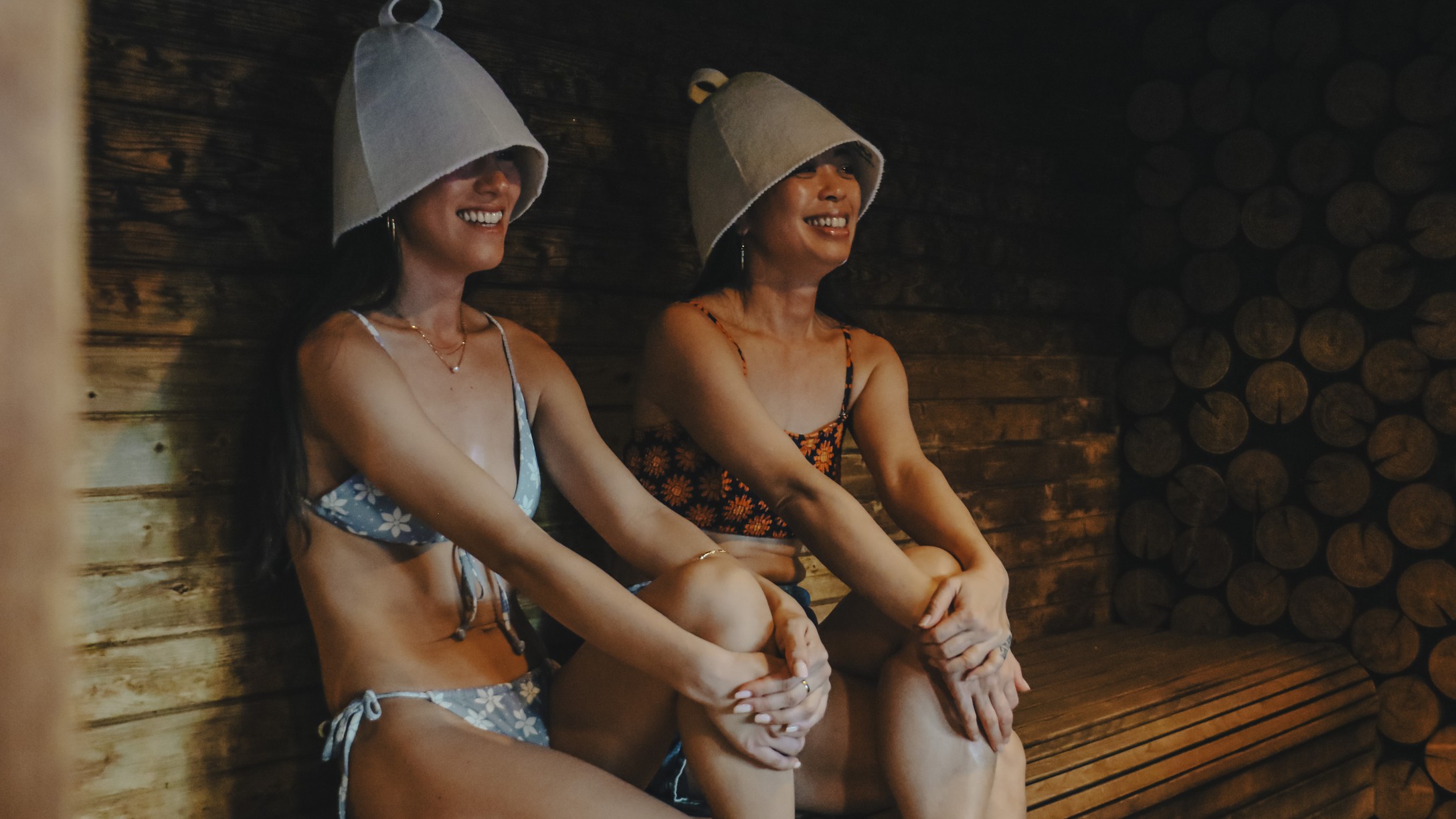 水着着用で楽しむ男女共有サウナ