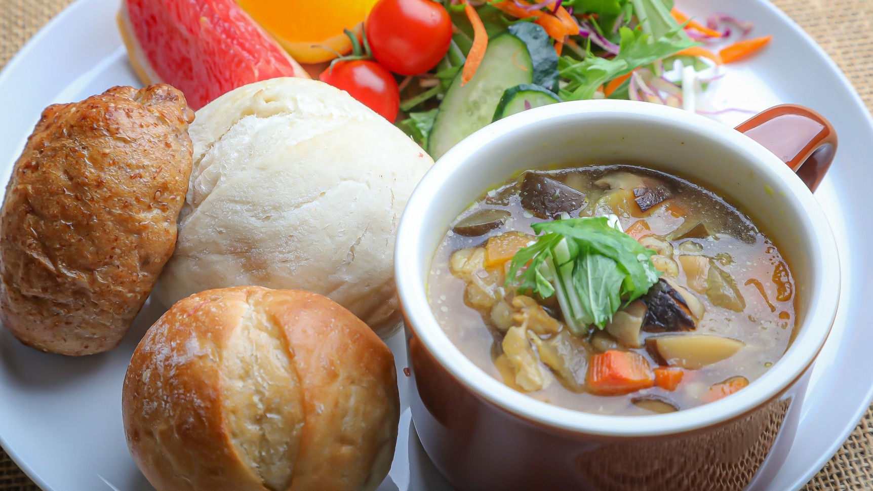 【冬サ旅4大特典】海風が凛と澄む季節。湘南でととのう、冬サ旅【朝食｜チーズアヒージョ】