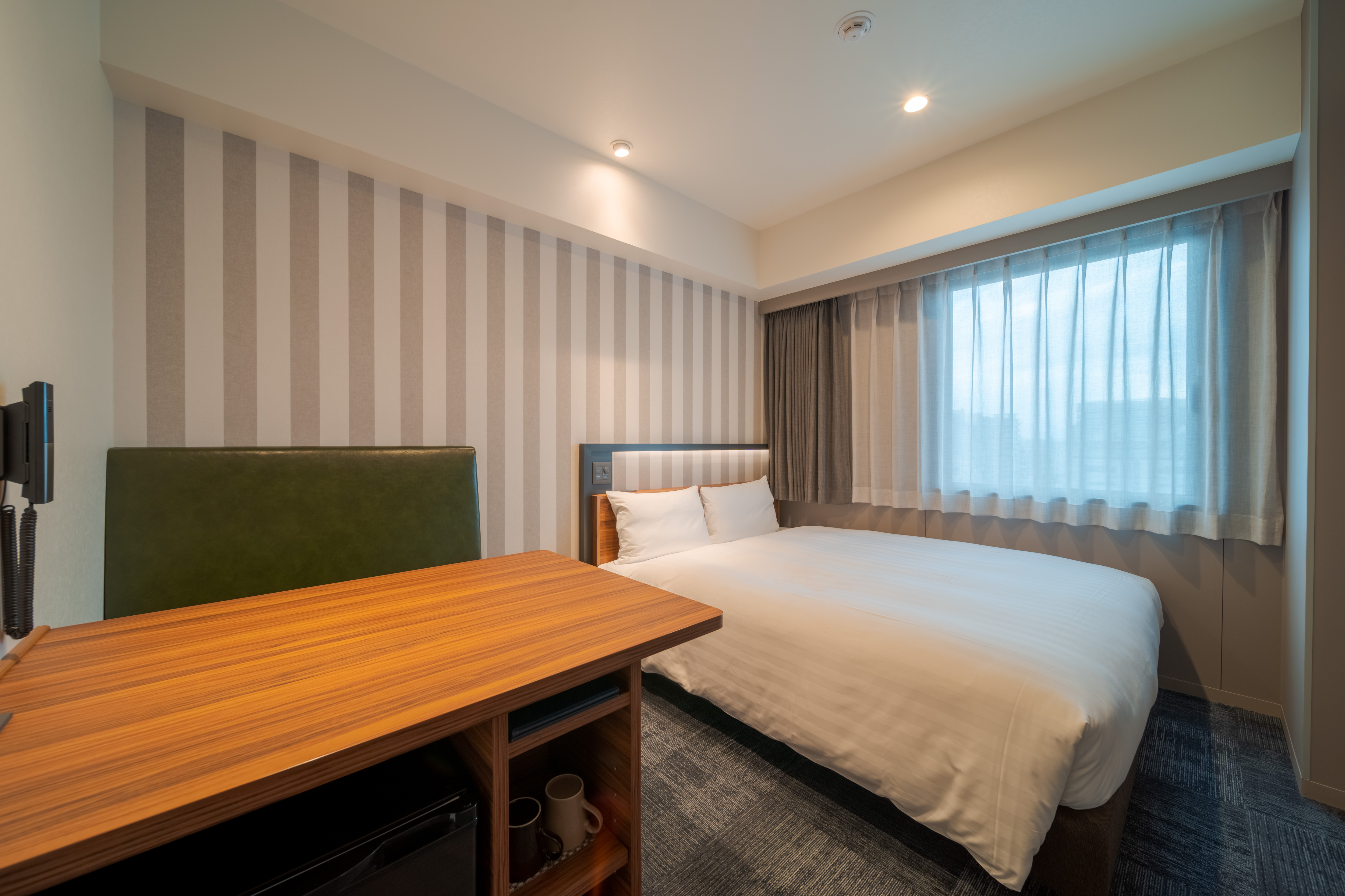 デラックスシングル(16㎡ / 160cmサイズベッド)