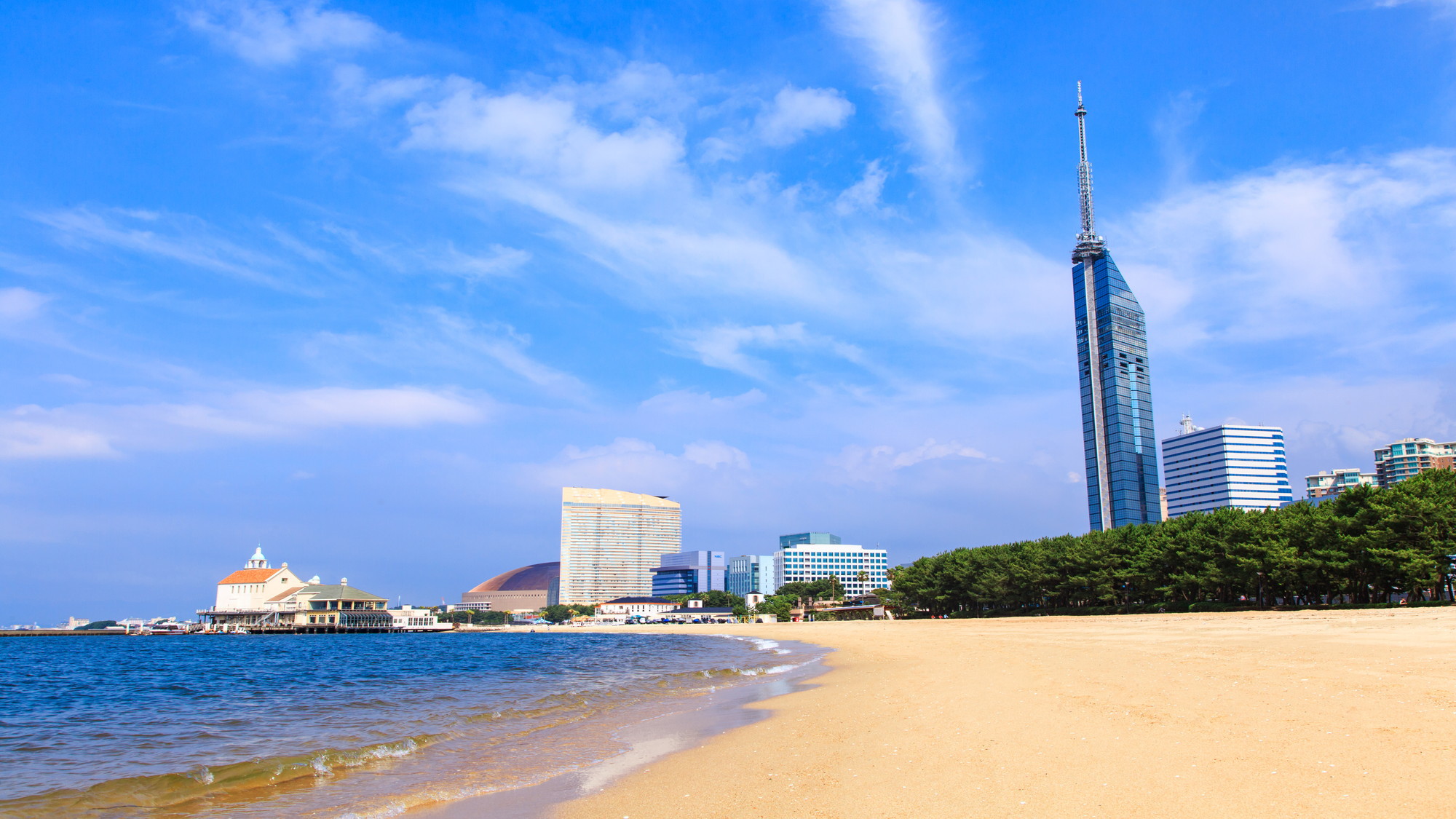 【夏の福岡旅行応援】2連泊以上のご宿泊が35％オフ。夏休み、週末のご旅行、ビジネス出張時に。素泊り