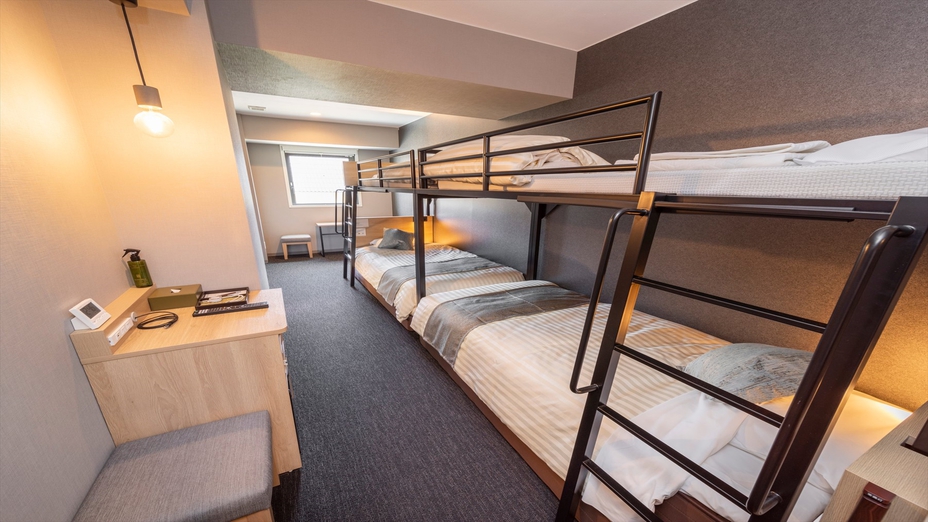 【ファミリールーム】最大4名様まで泊まれるお部屋。ファミリーや友達とのご旅行に最適！