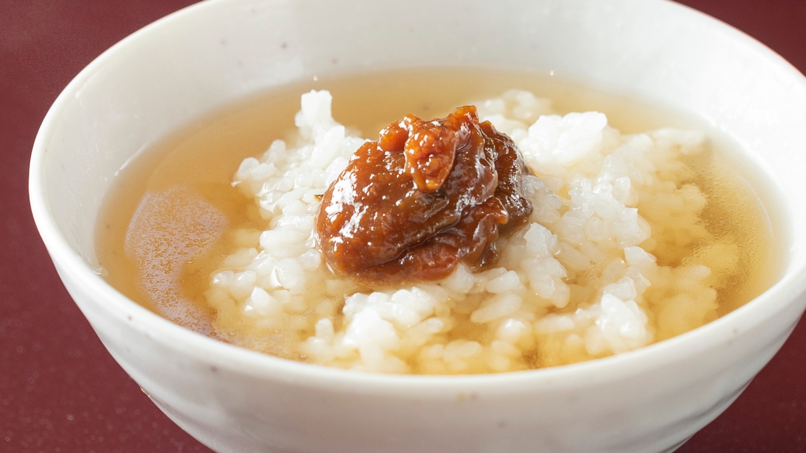 】温かいいしる出汁で食べるお茶漬けで朝から元気いっぱい！