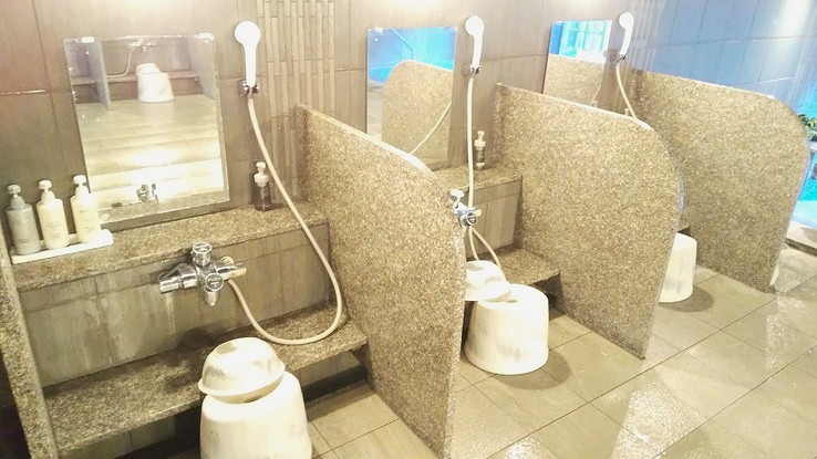 女性用大浴場洗い場