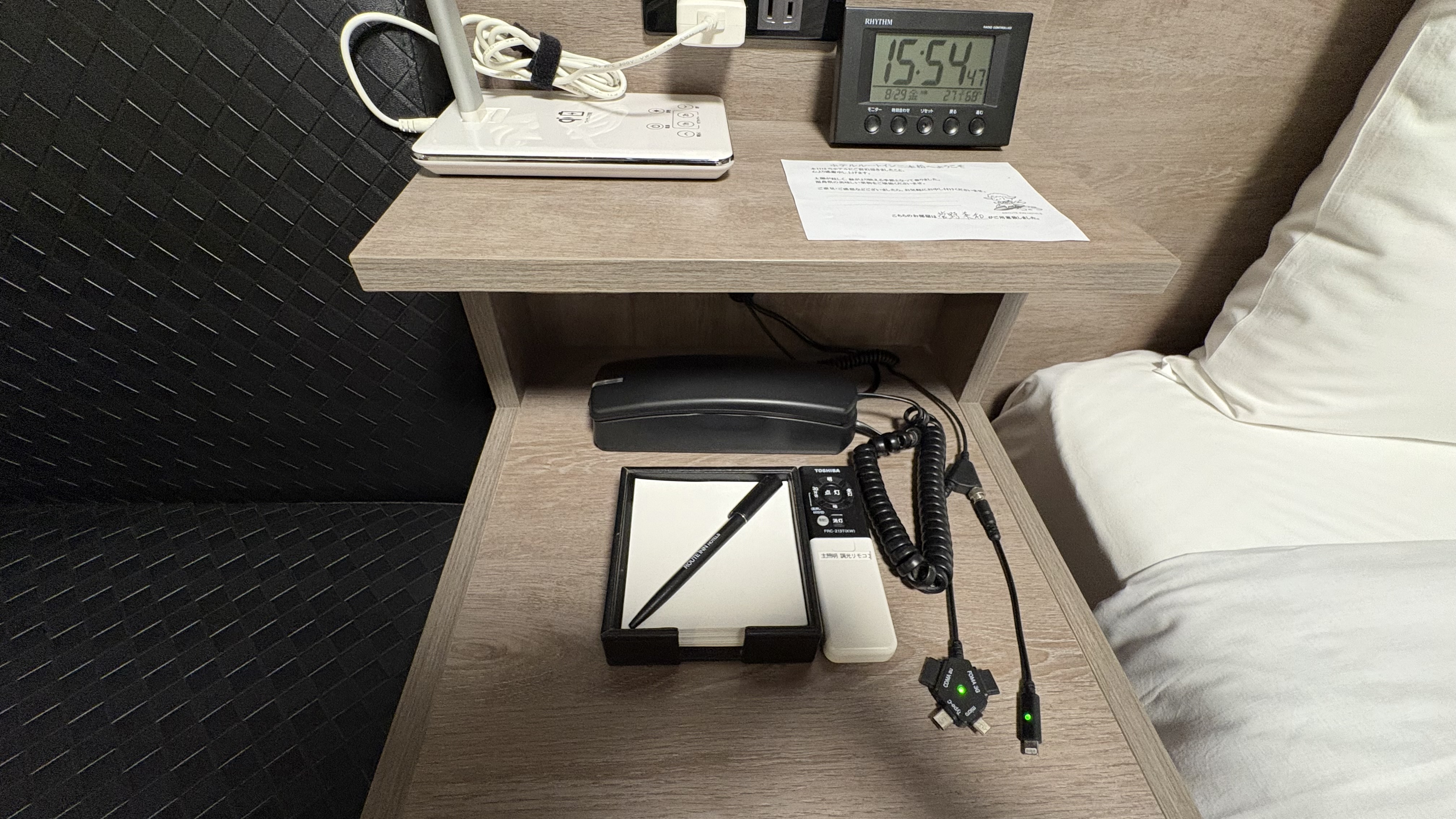 コンフォートルーム　ベット周り