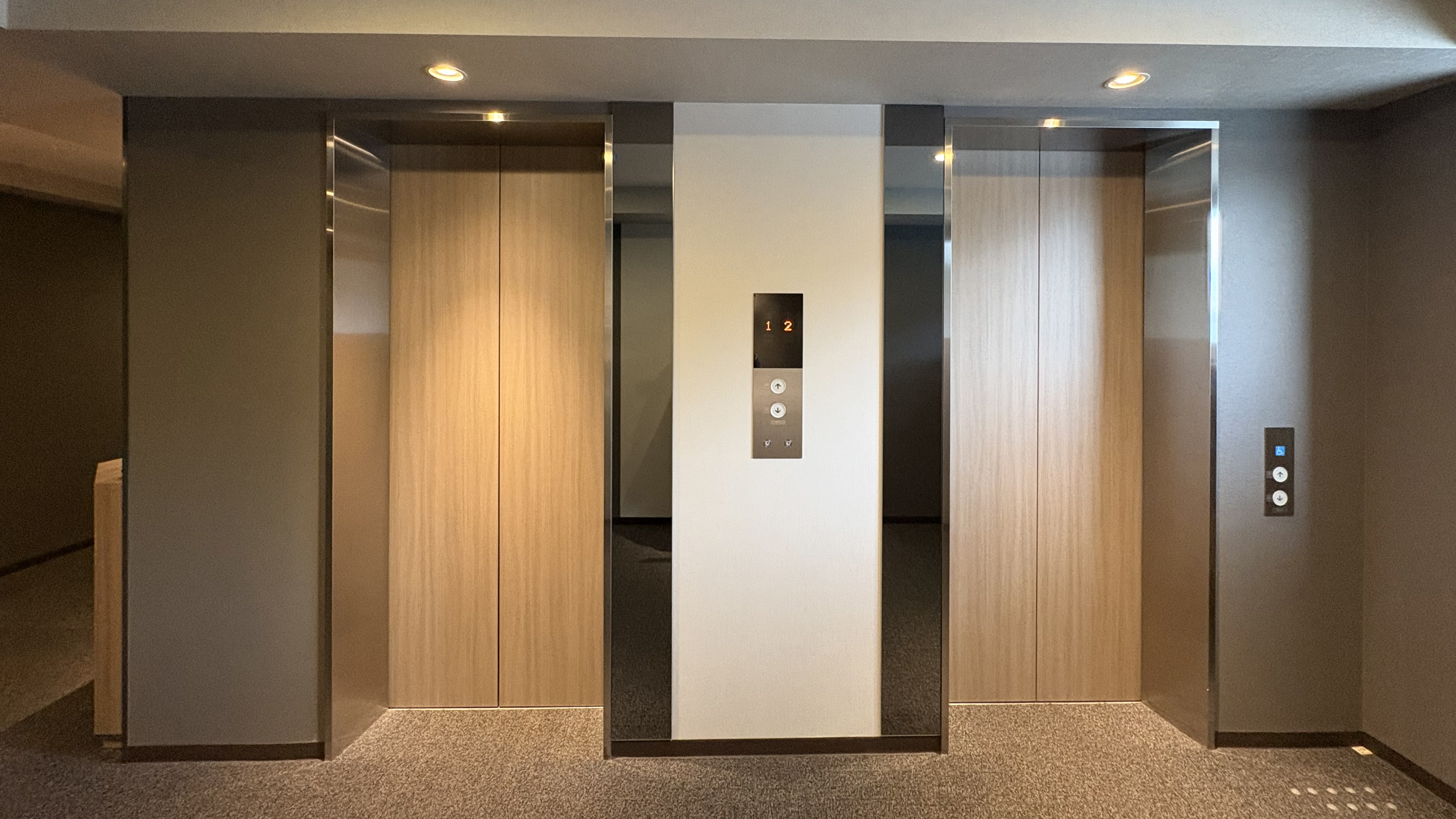 エレベーターホール