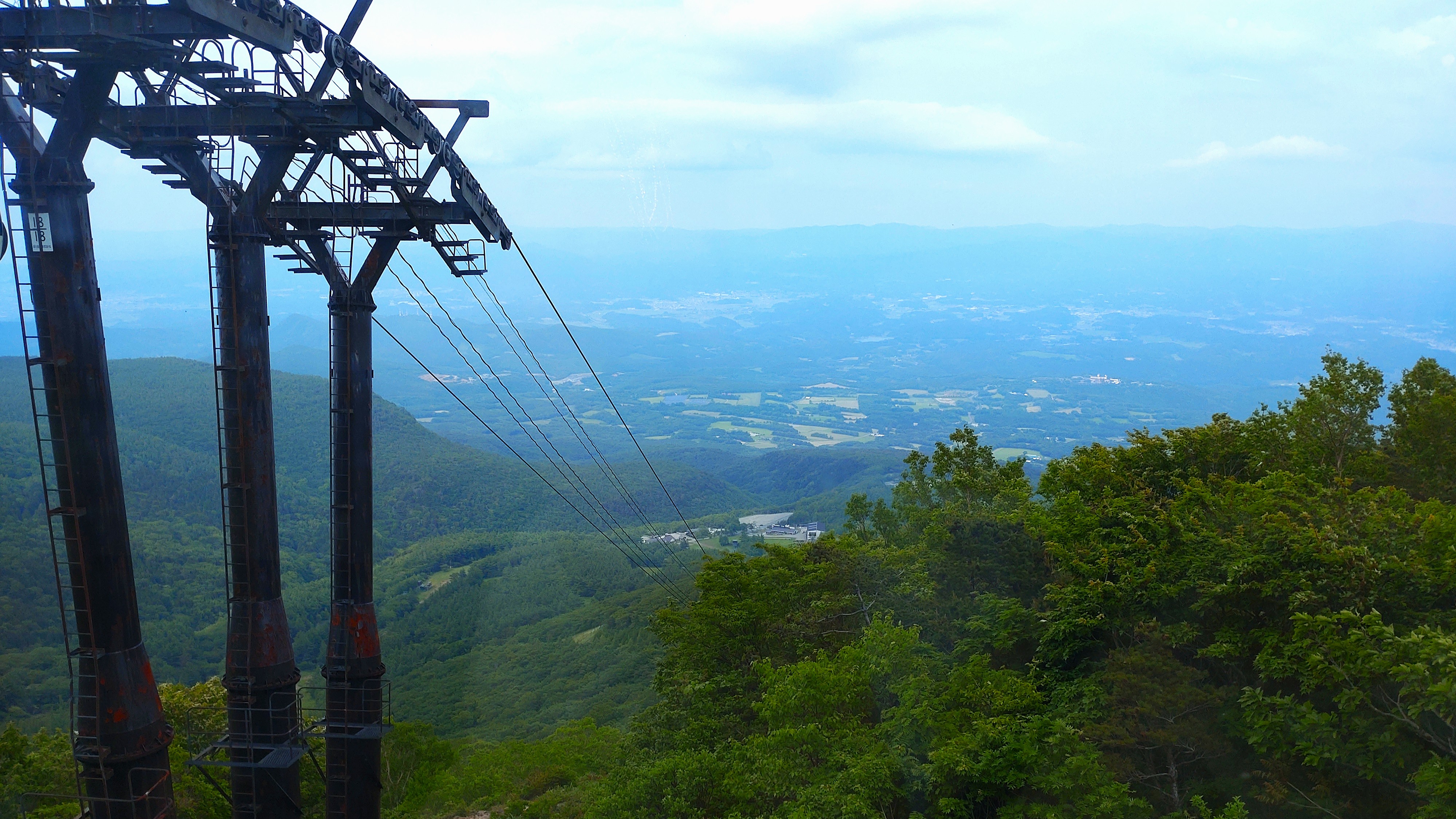 安達太良山ロープウェイ：車で30分　　智恵子が見上げた、ほんとの空へ
