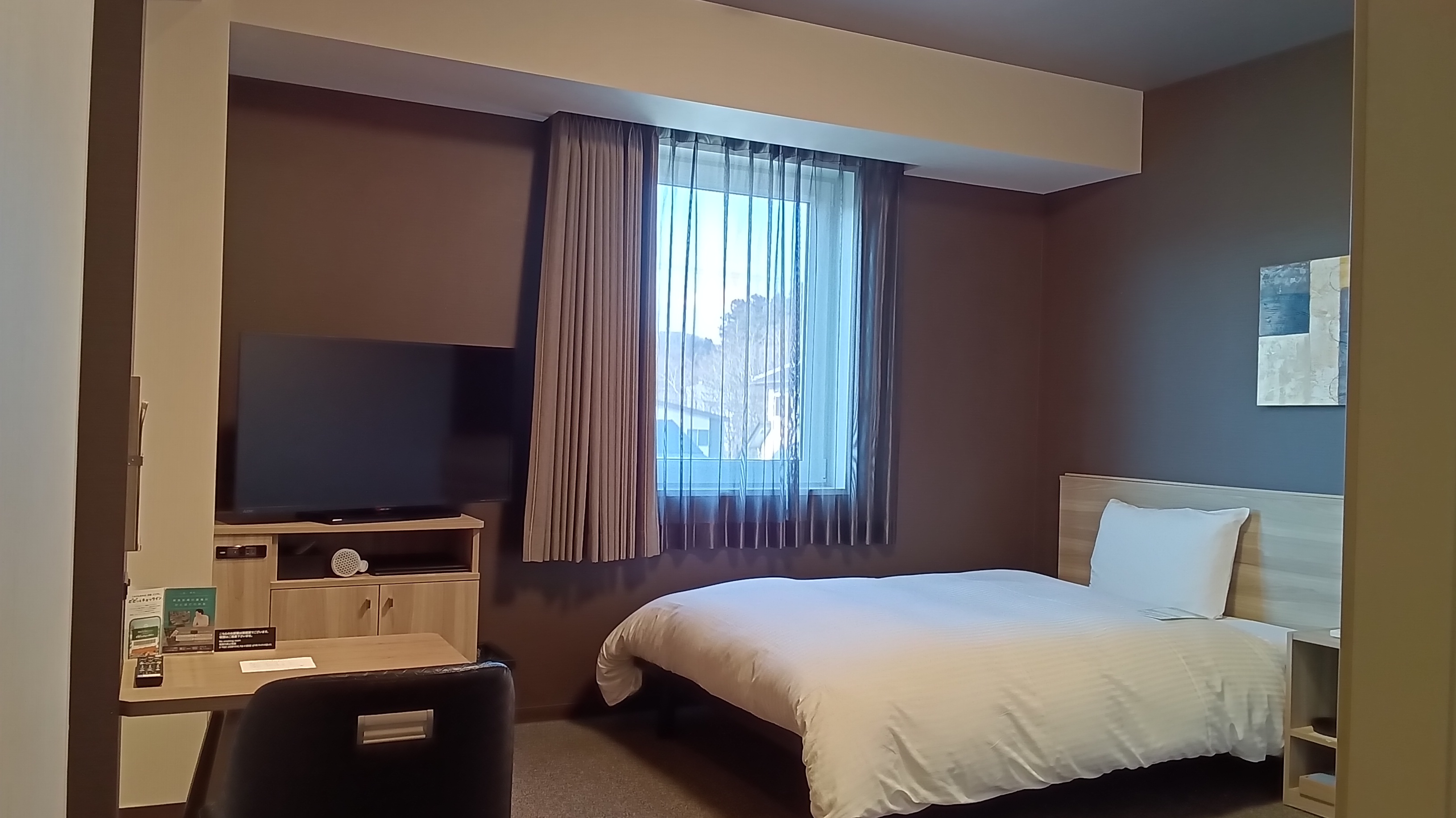 バリアフリールーム①※電話予約のみ：足元から配慮したバリアフリーシングルでゆったりステイ