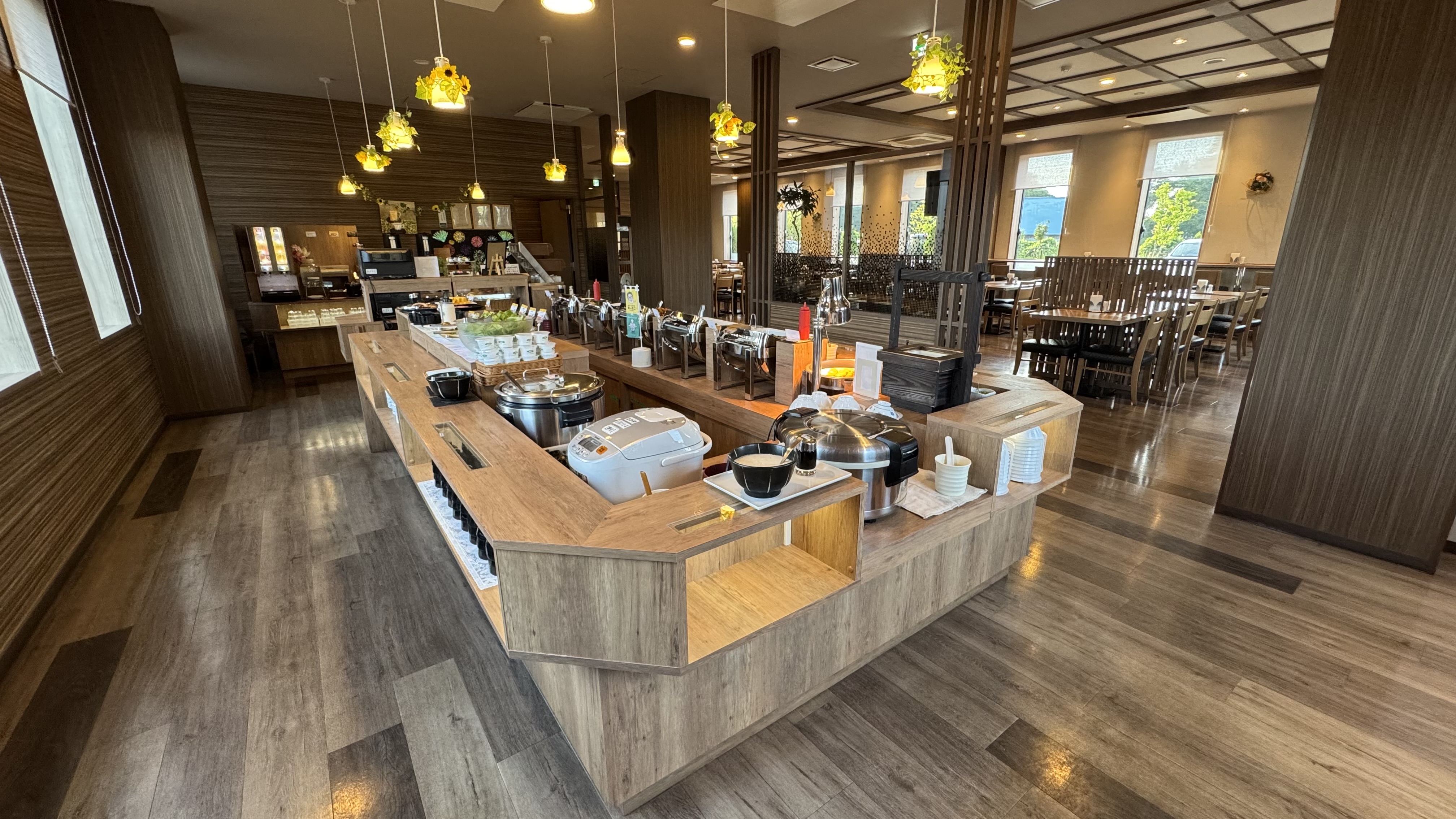 朝食レストラン①和食から中華まで！30品以上の充実バイキングをお楽しみください