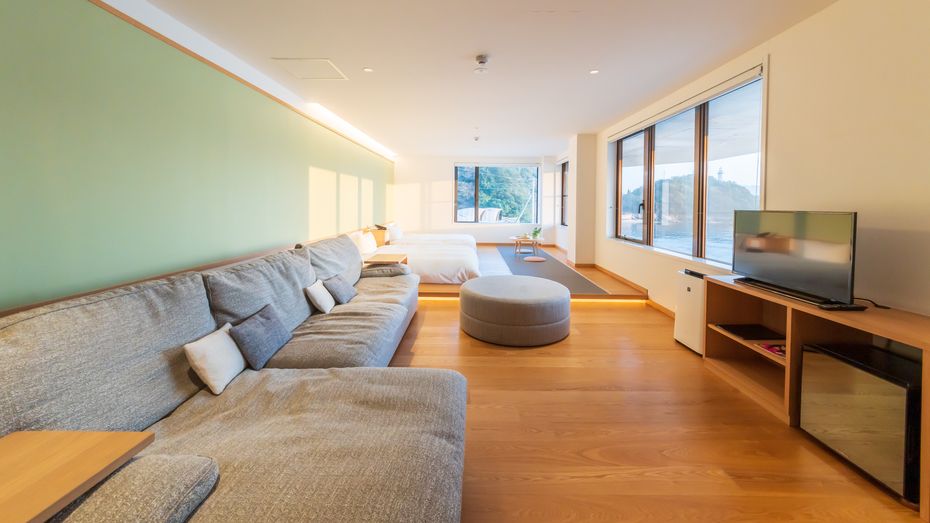 ジュニアスイートで唯一、二方向から海を眺望できるお部屋（ジュニアスイートD）