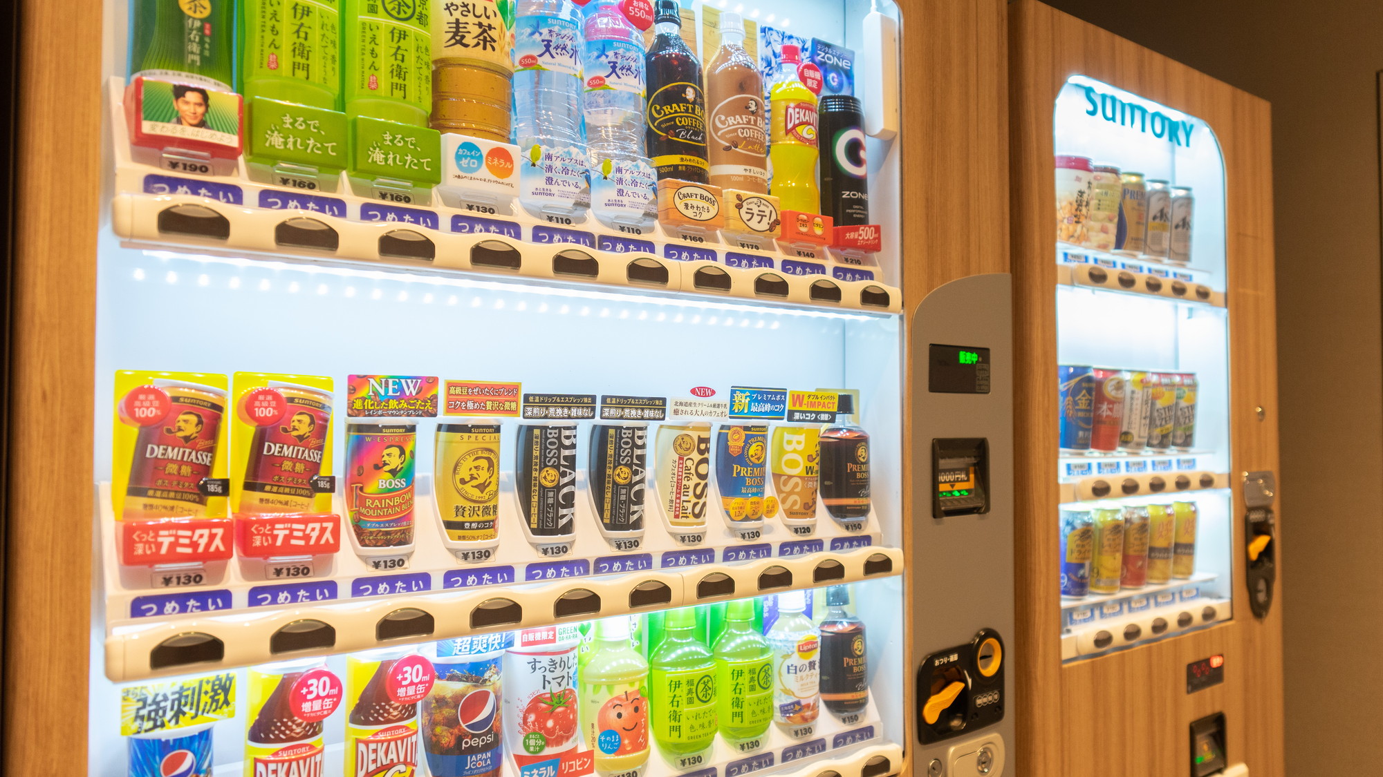 ドリンク類も館内でゲット！だからラクラク