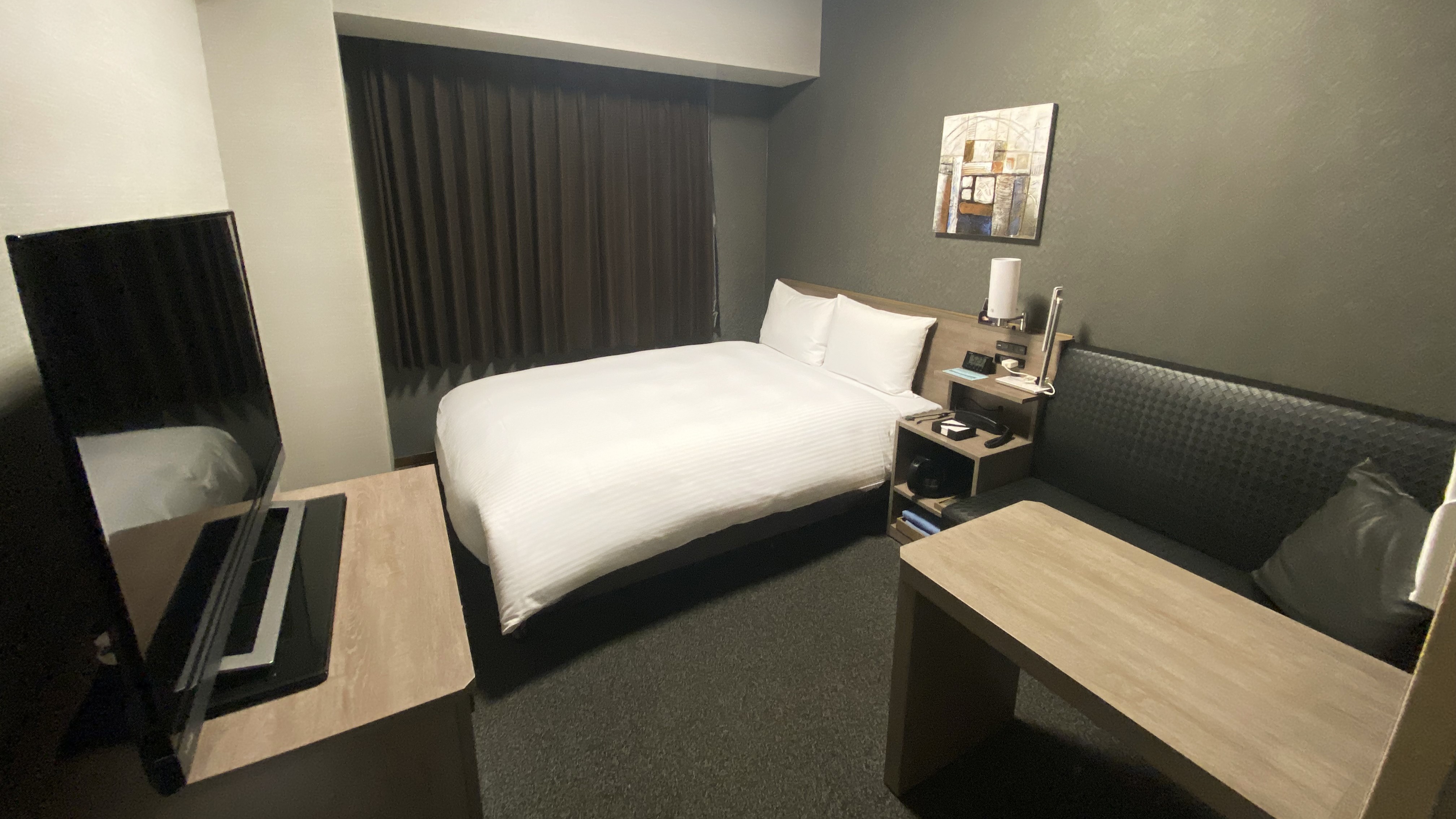 コンフォートセミダブルルーム