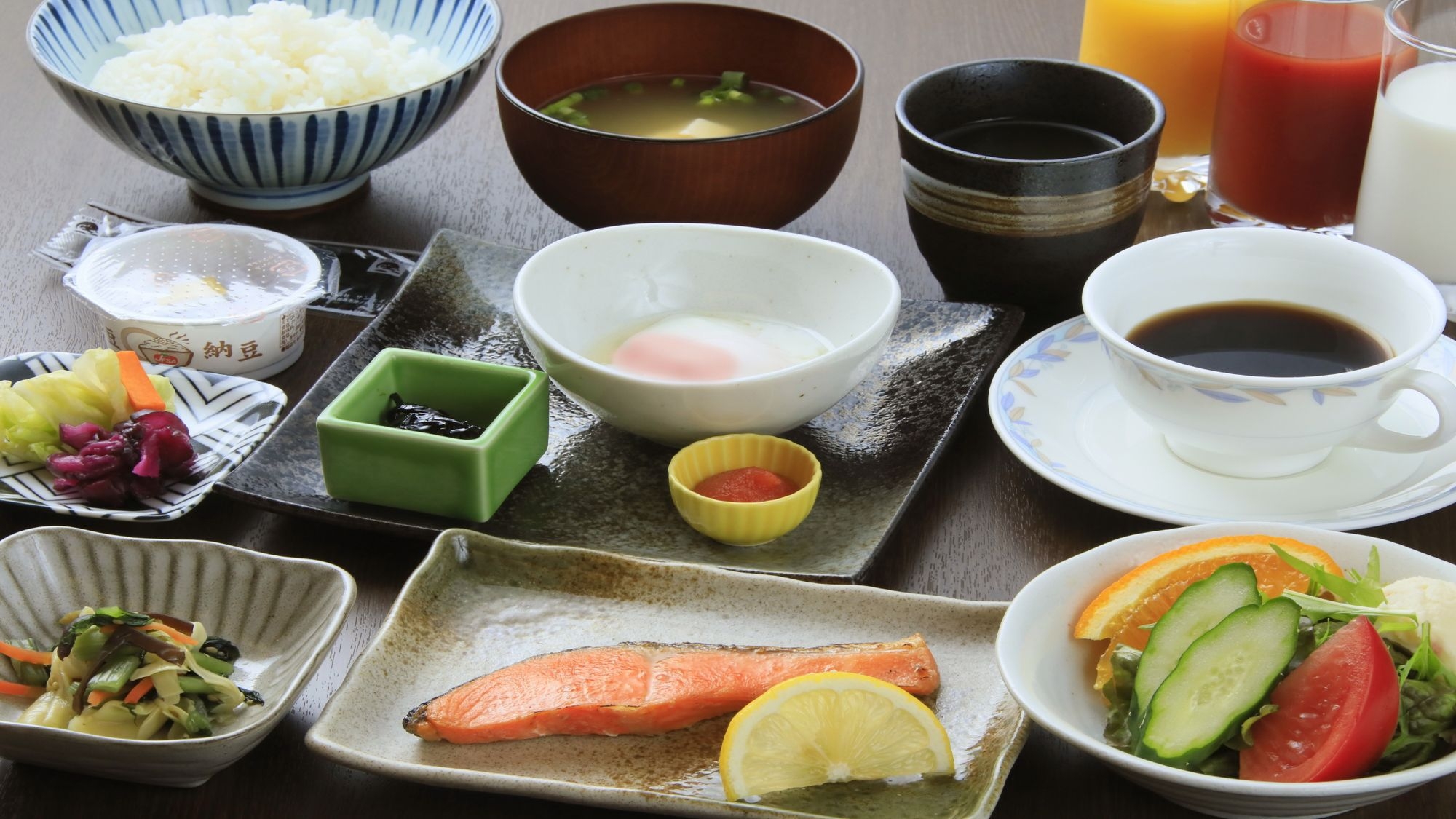 【楽天スーパーSALE】5％OFF◆1泊2食付◆季節の食材をお楽しみ頂ける和定食膳♪＜大浴場完備＞ 