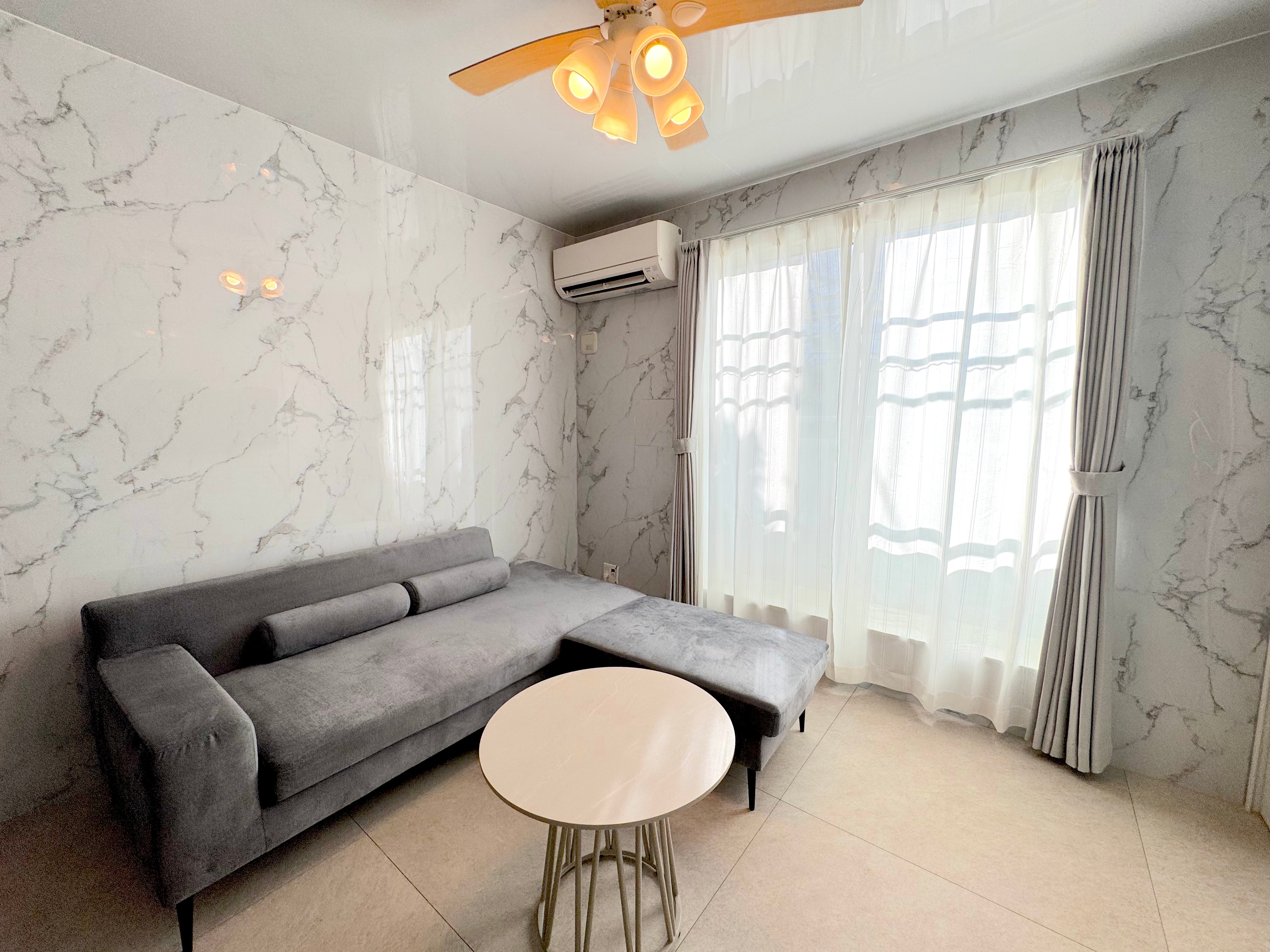 D棟：リビングダイニング