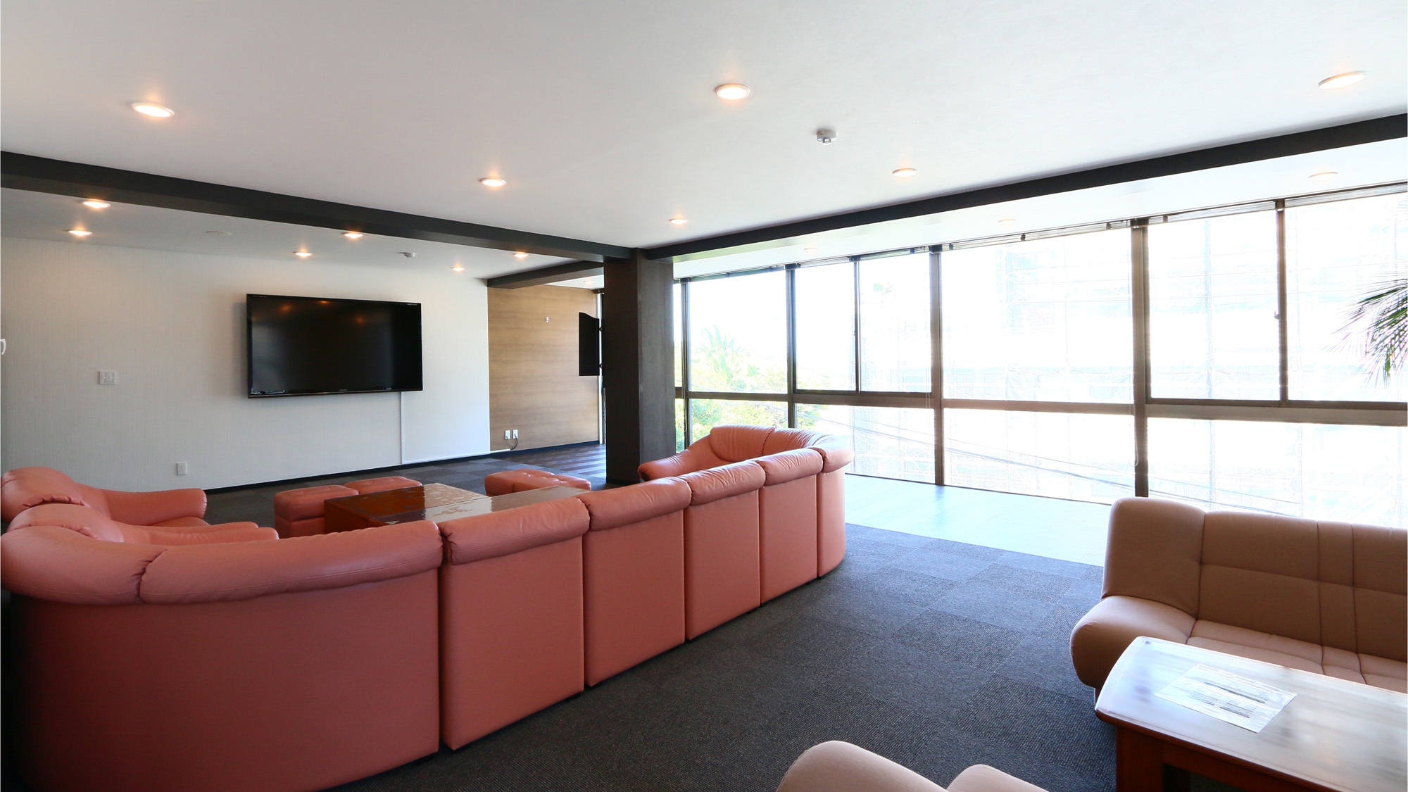 【2階フロアまるごと貸切】少人数からグループまで！広々使えてのんびり過ごせる♪〜設備充実・自炊OK〜