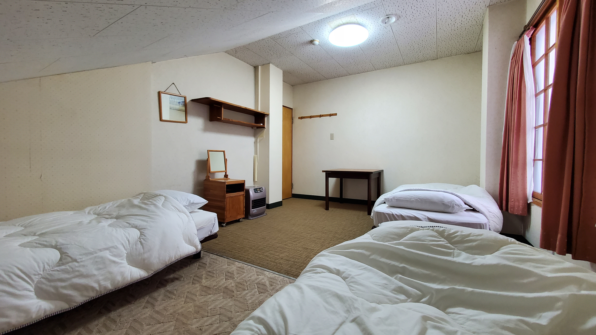 #トリプル　3人で談笑しながら楽しい時間をお過ごしください