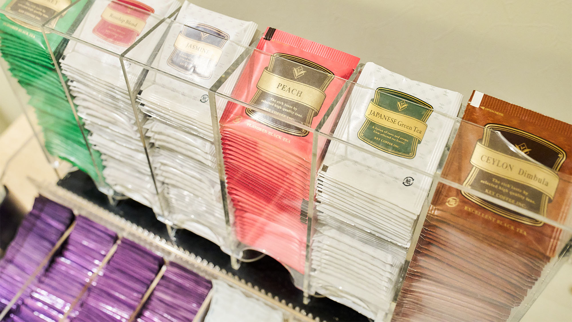 ・【アメニティ】お好きな飲み物を選んでお部屋でホッとひと息　ティータイムをどうぞ