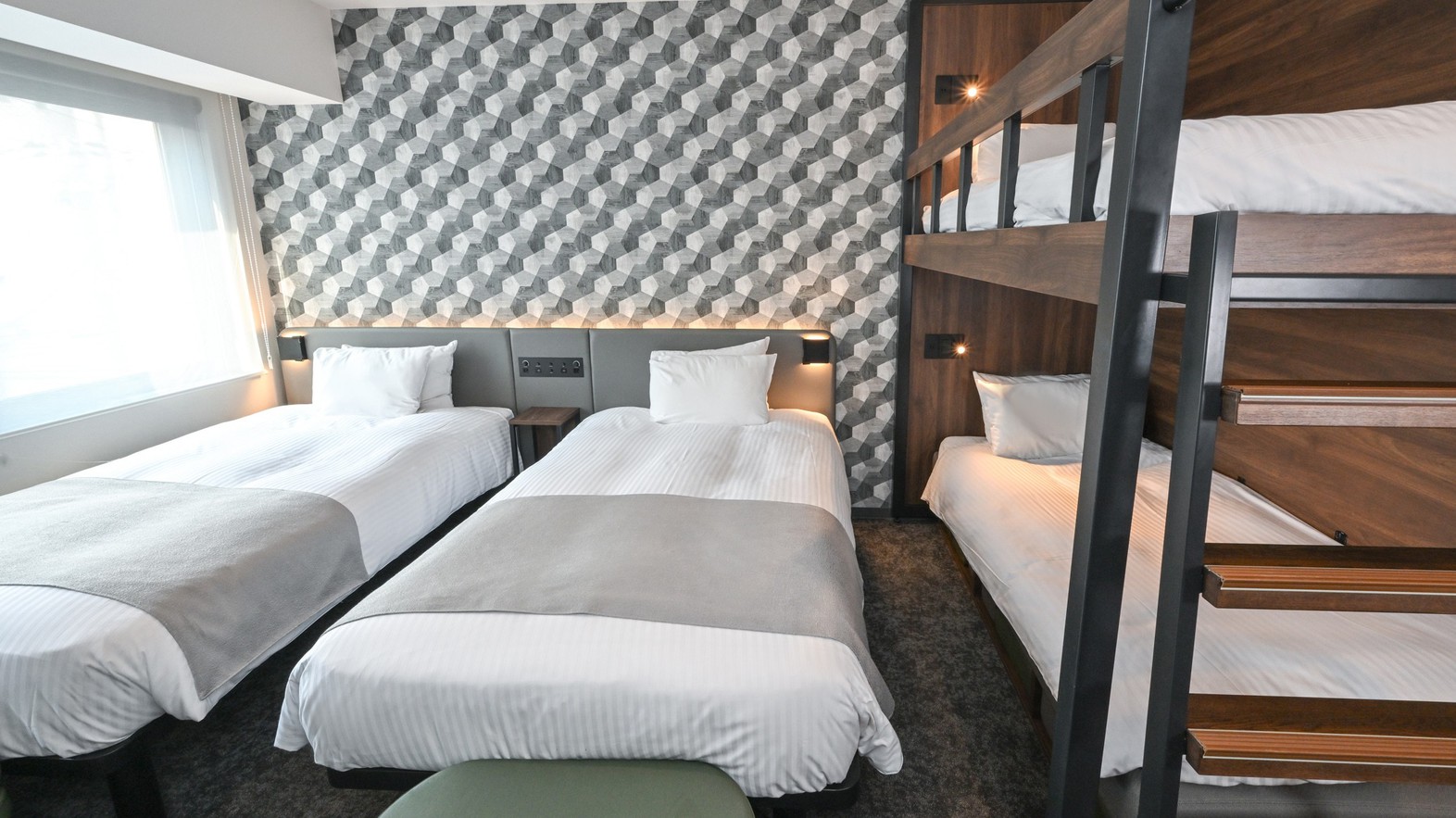 ファミリーツインルーム（4名仕様）