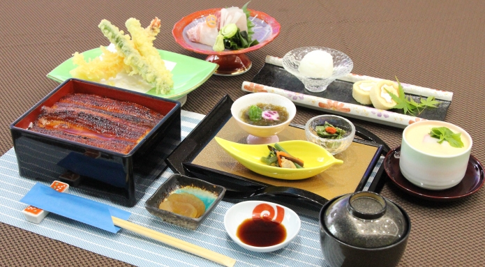 ★天瑞まんぷくプラン★ 1泊2食付きプラン(B) 【自慢の手づくり朝食】【ひとり旅・女子旅にも】