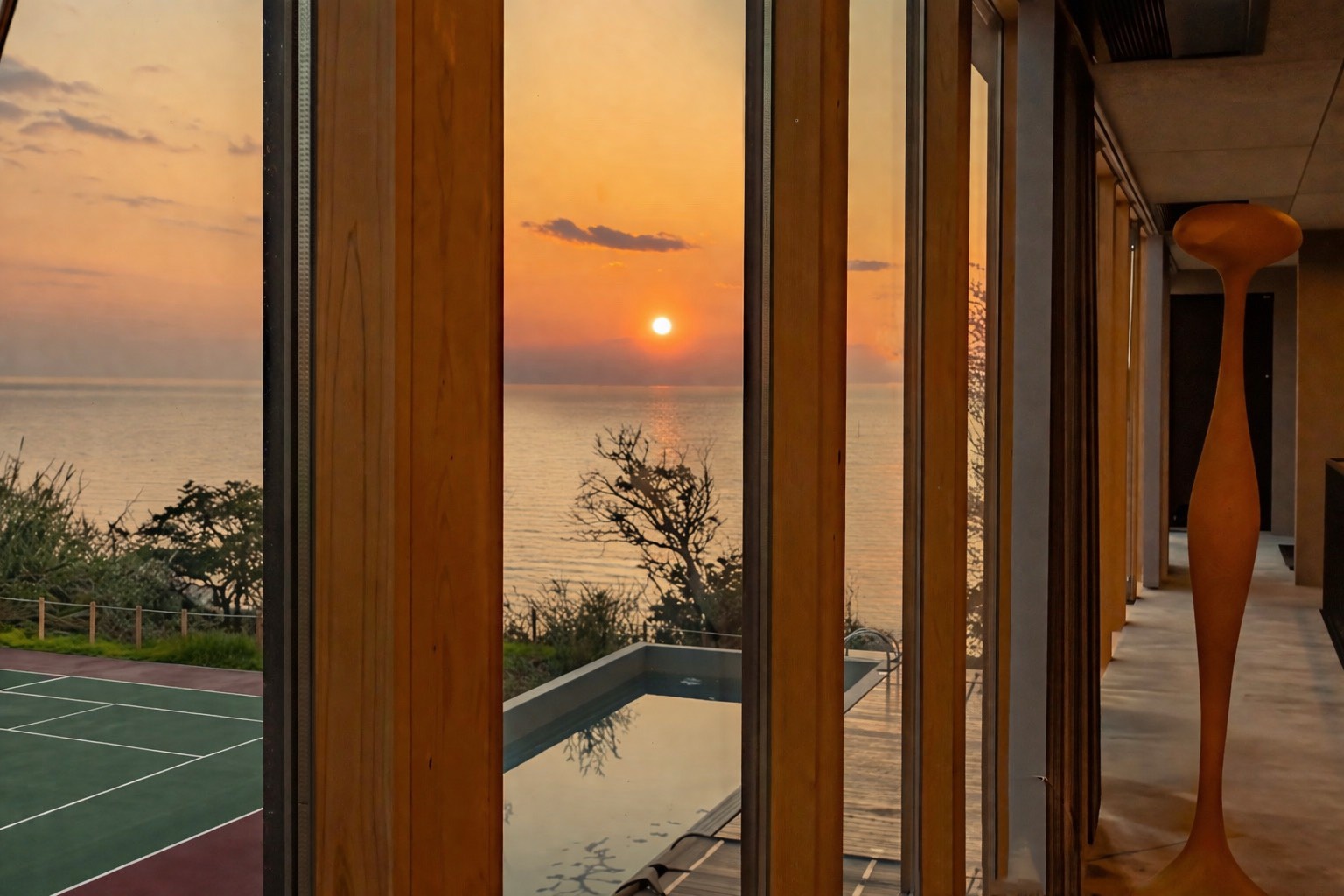 POOLHOUSE　夕景