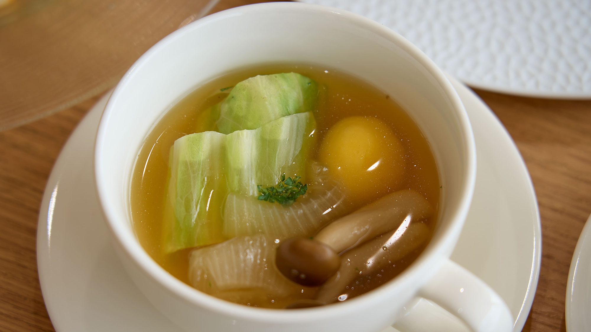 ・【夕食一例／土佐あかうしプレミアムステーキコース】『土佐あかうしスープ』