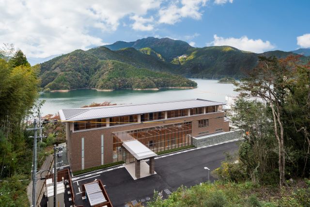 さめうら荘レイクサイドホテル 外観