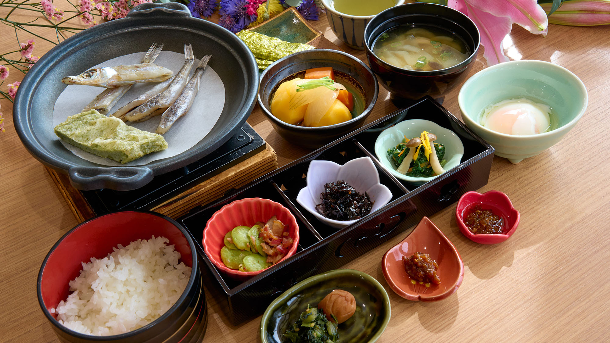 ・【朝食一例】見た目も美しく、和の心が詰まった栄養バランス抜群の和朝食