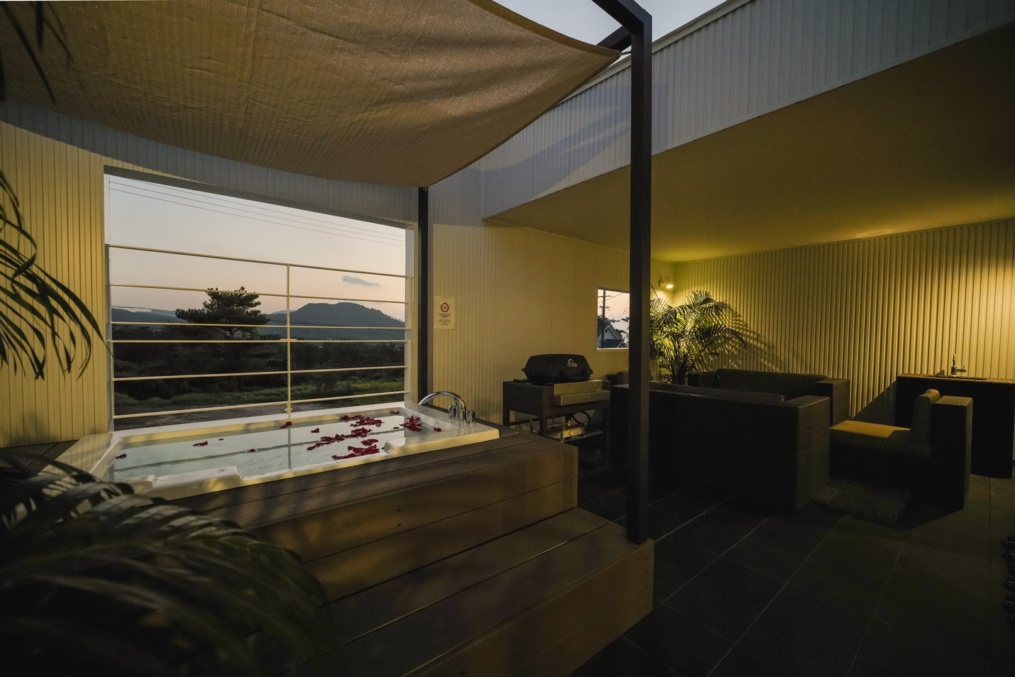 【スタンダードプラン】＜Ocean＞露天ジャグジー＆テラス付き！暮らすように泊まる宿