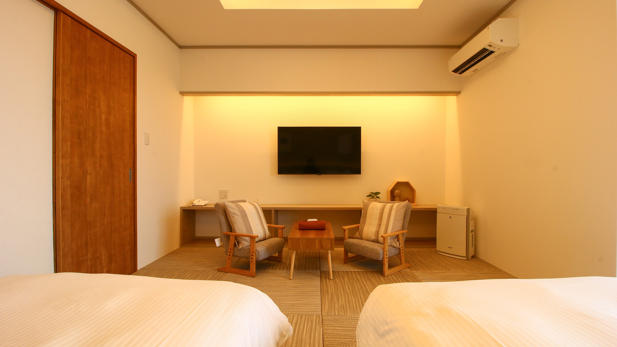 #新10畳　～きり～あたたかな照明が演出する、静かなリラックスタイムをお過ごしください