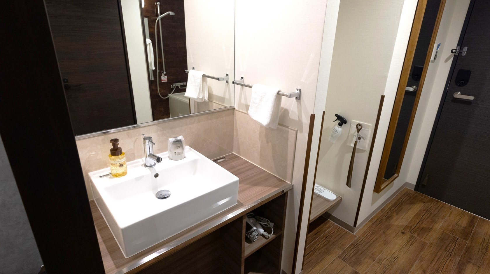 【素泊まり】全部屋バストイレ別♪最新設備に広々ベッドで、快適なステイを♪