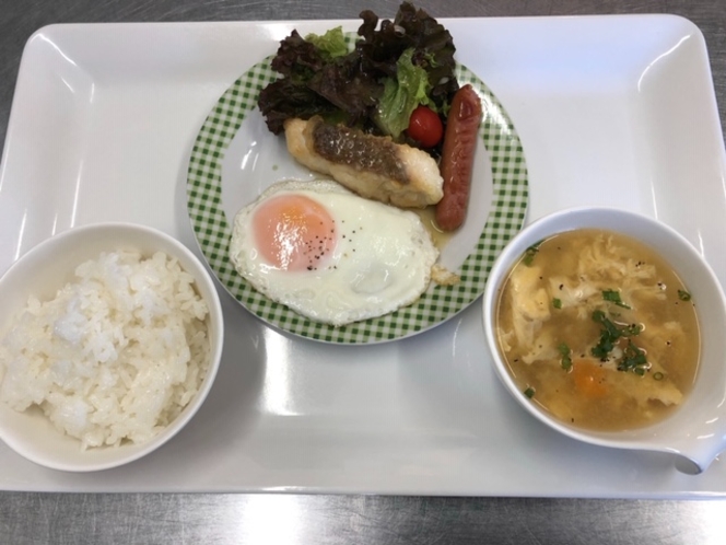 朝食一例