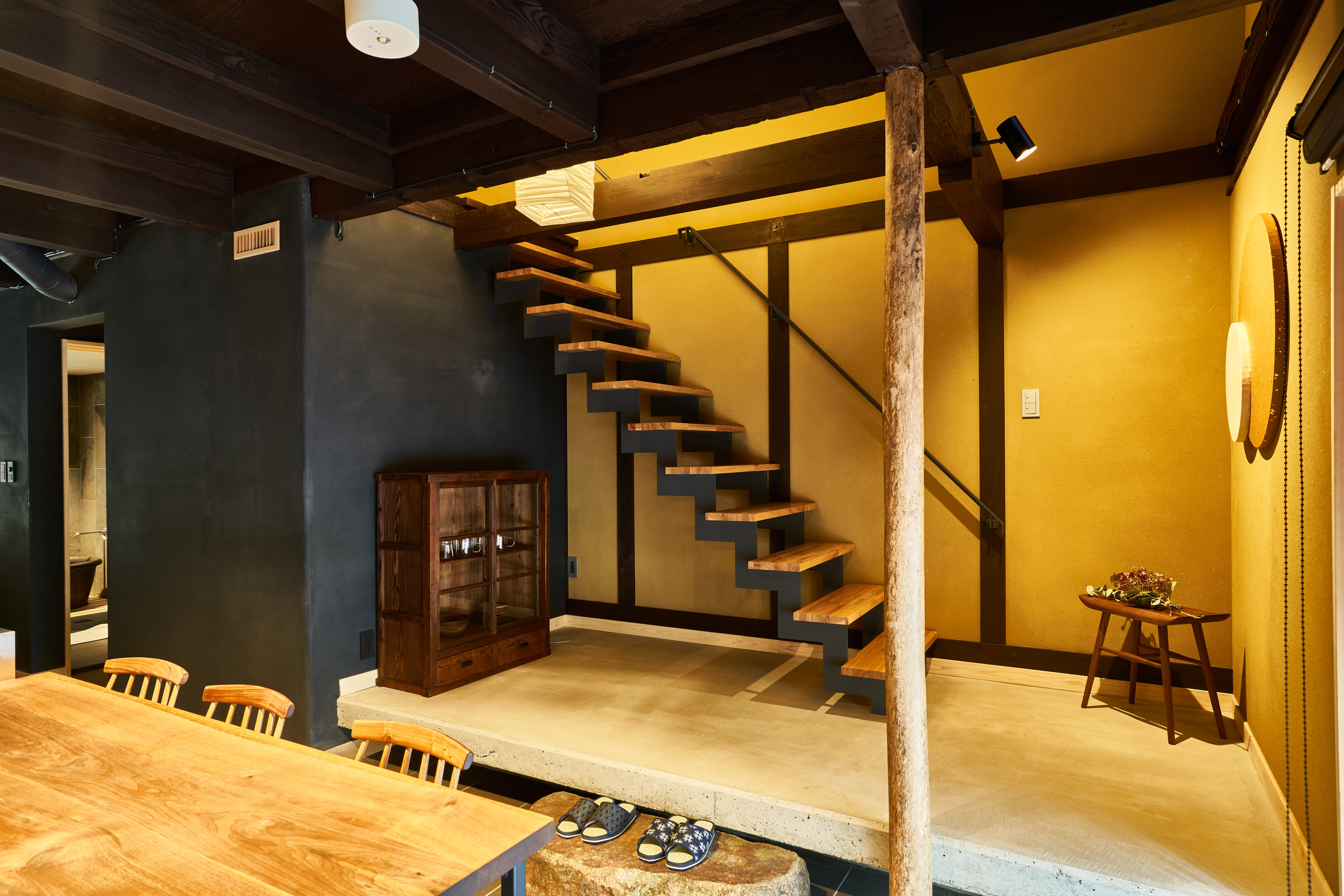 施設入ってすぐのスペースです。