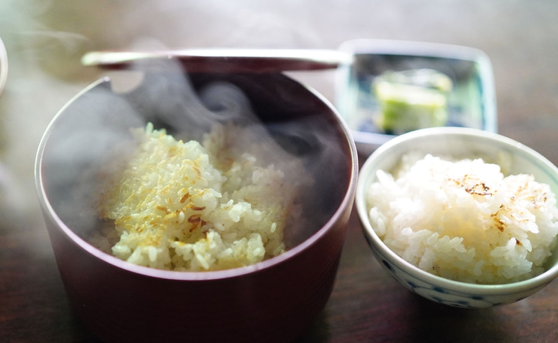 【信州山ごはん】昭和初期の窯で炊いた、お焦げが香ばしいご飯。