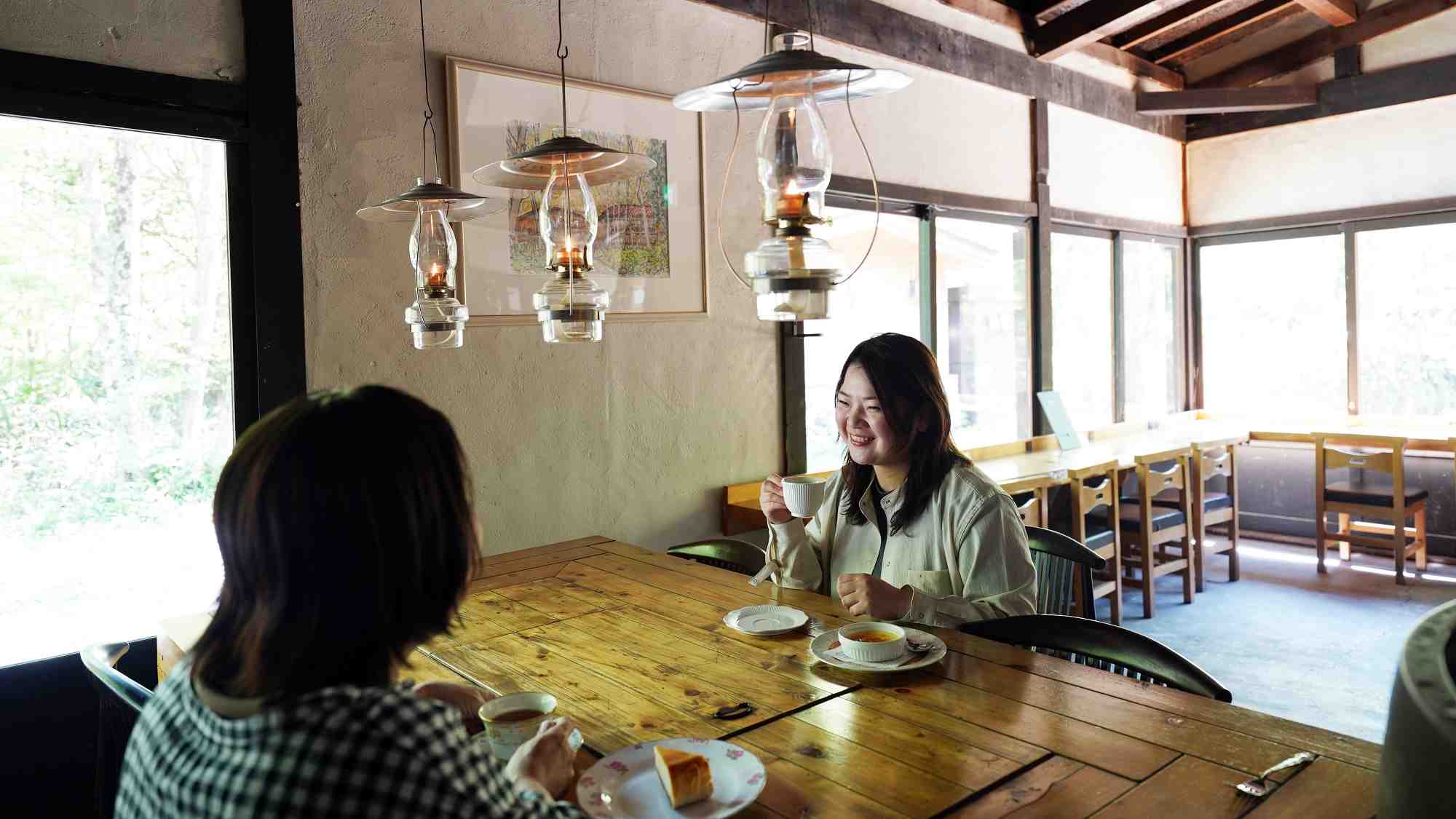 移りゆく上高地の表情、カフェから眺めて