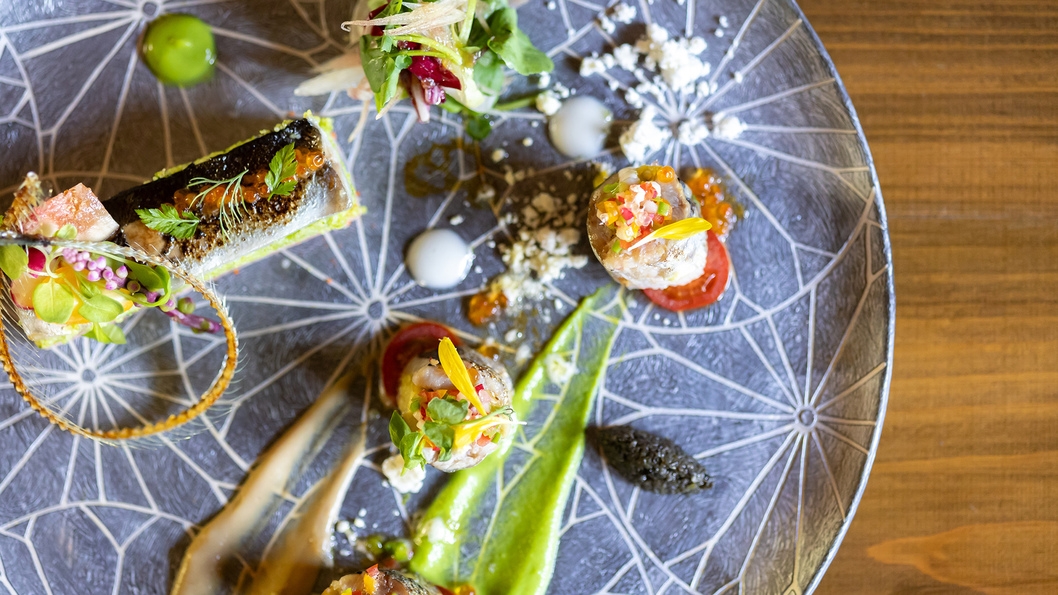 【2食付／カジュアルStay】「蔵書の館」を気軽に楽しむ。夜は酒蔵レストランで創作フレンチ