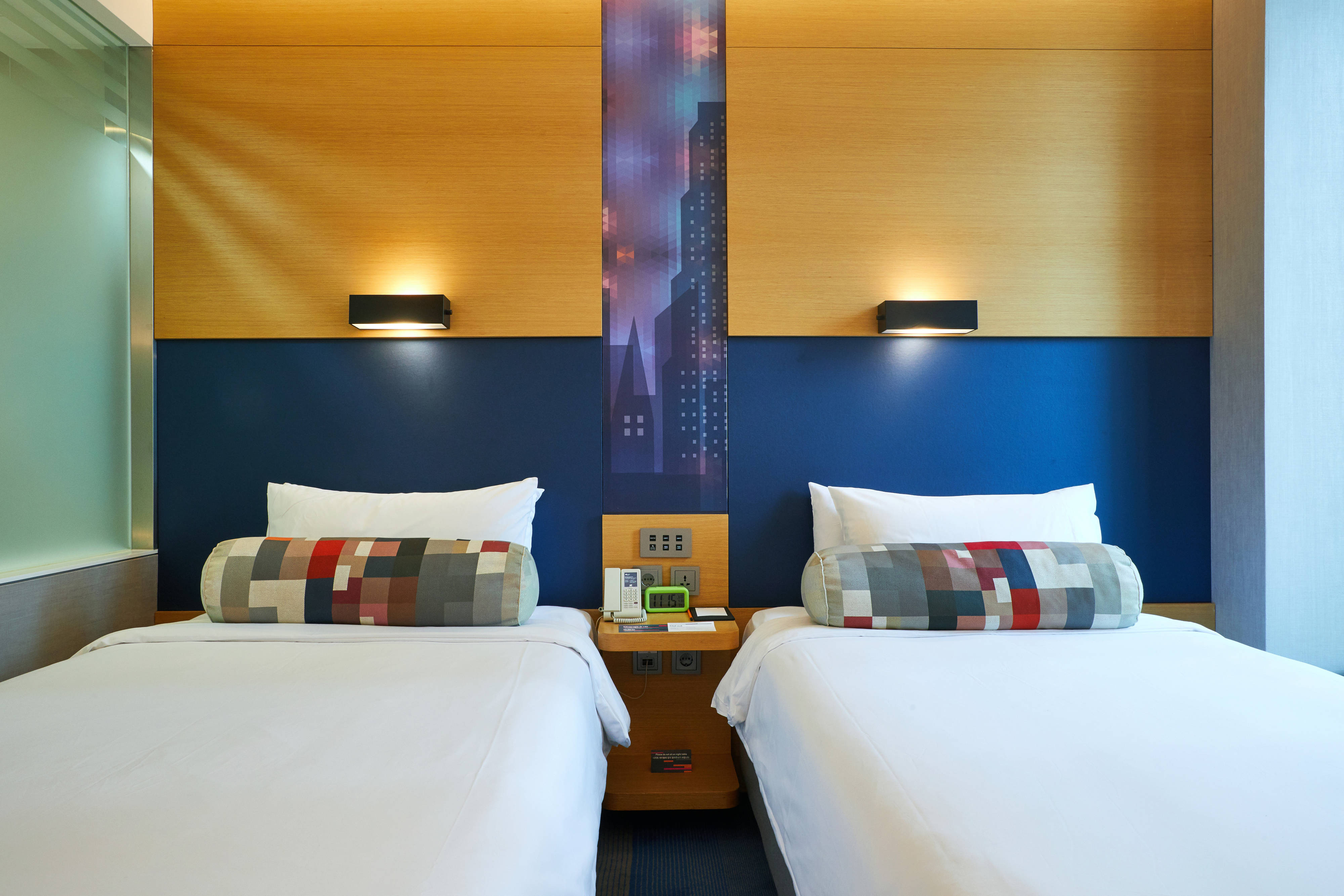 Aloft Urban Guest Room